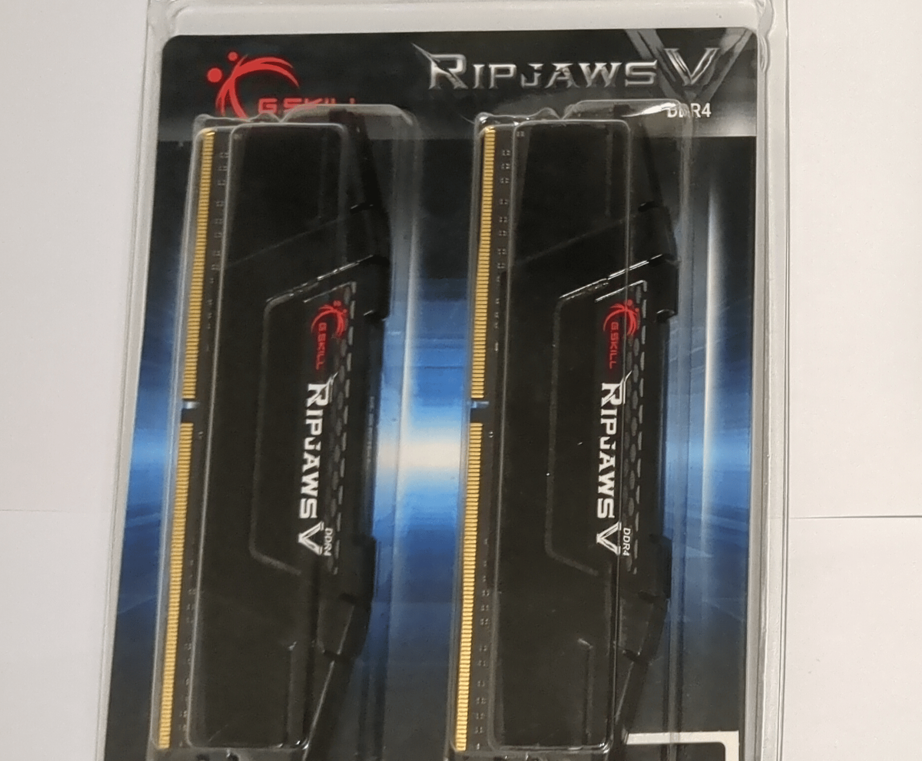 G.Skill RipjawsV DDR4-3200 16GB (2x8) CL16