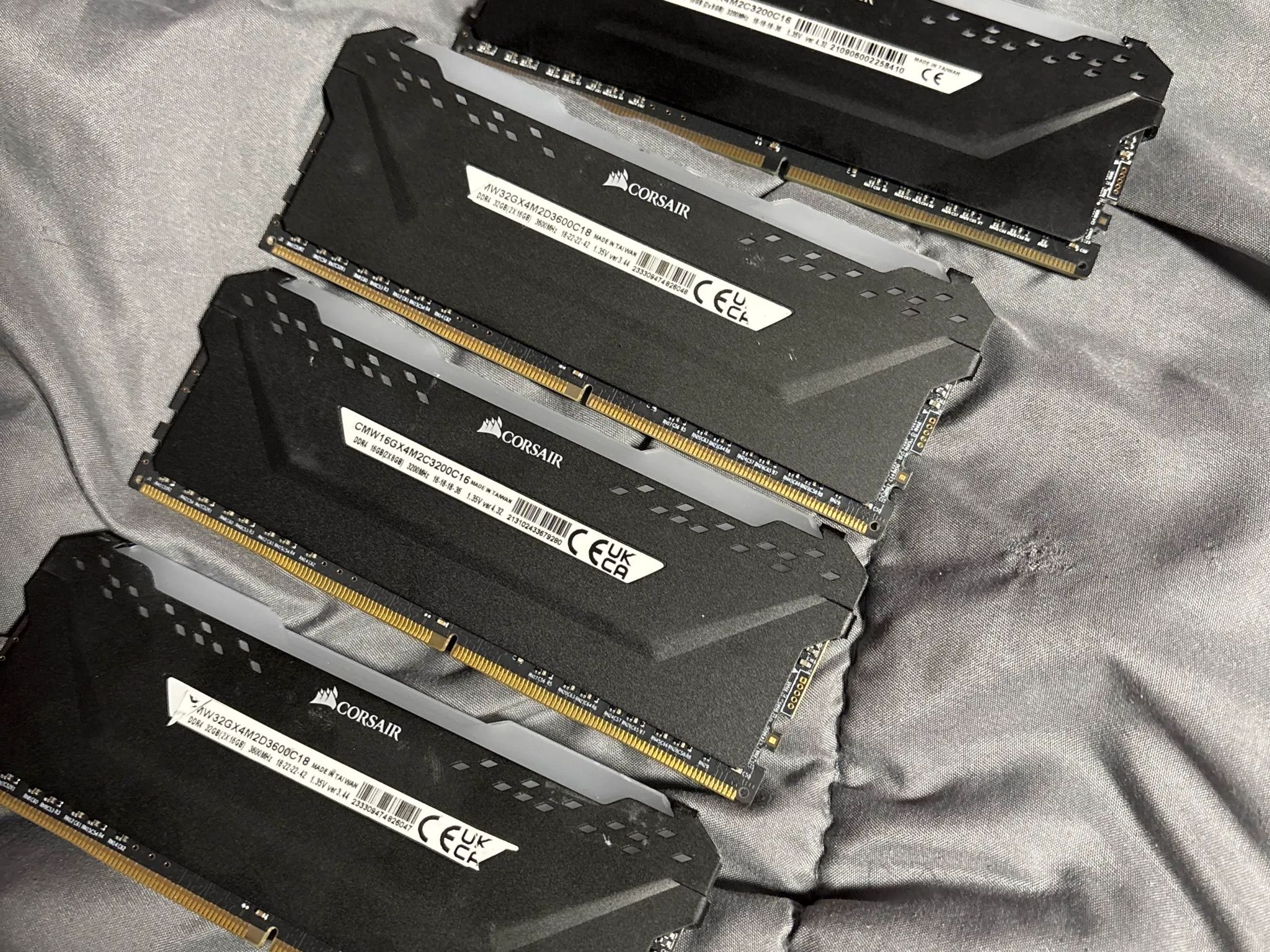 4x Corsair/2x T-Force DDR4 RAM