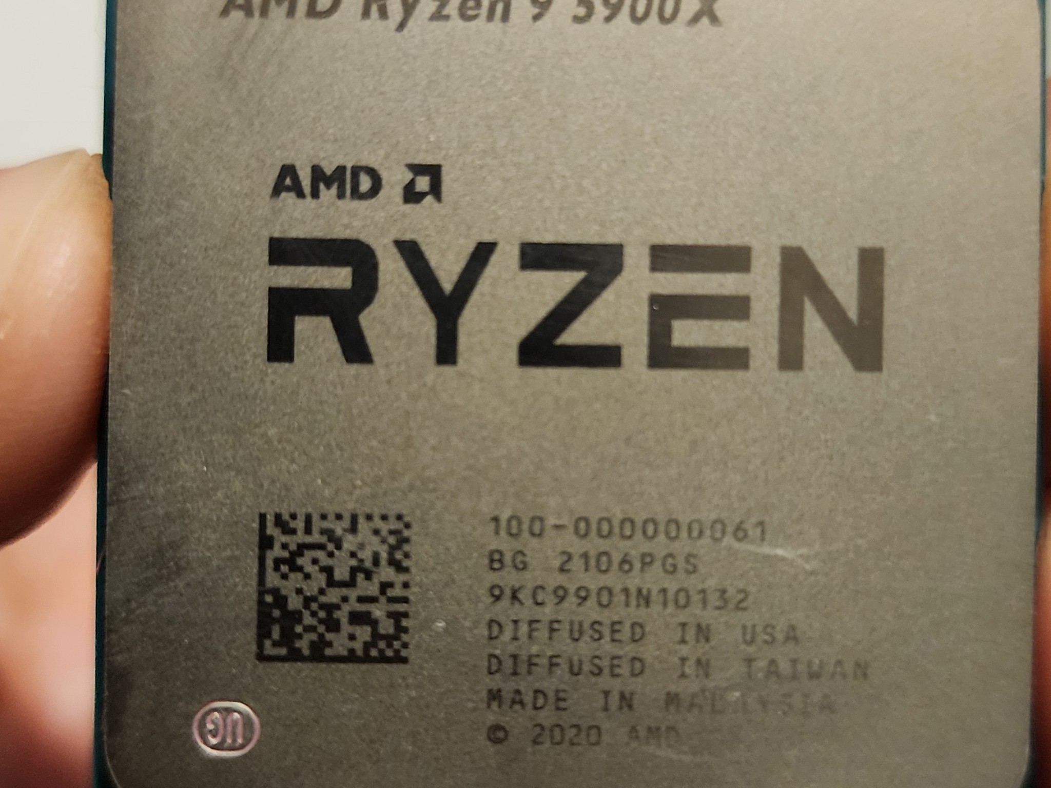 AMD Ryzen 9 5900X + ASUS Crosshair VII Hero + 64GB G.Skill DDR4-3200 Bundle