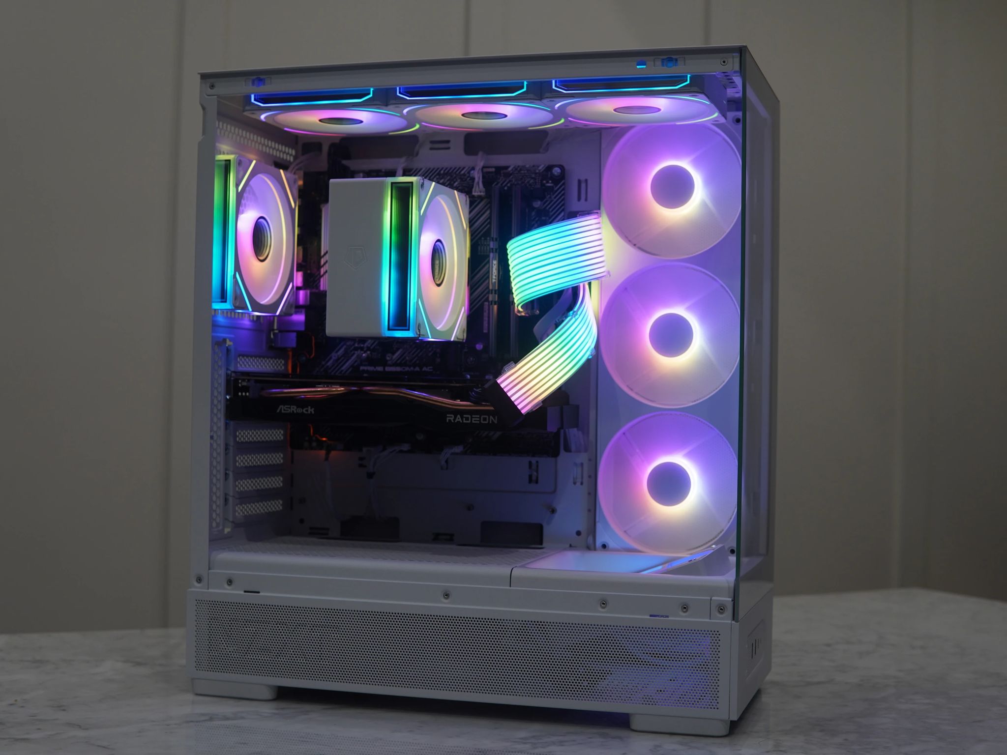 RX 6700 XT, Ryzen 7 3700X White Gaming PC