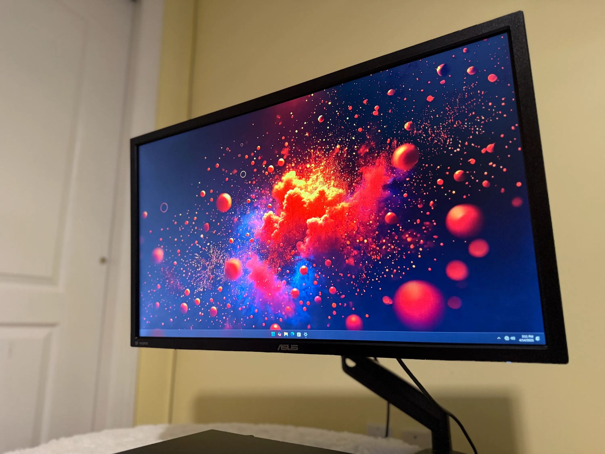 🖥️ ASUS VP28U 28" Gaming Monitor – 4K UHD | 60 Hz | 1 ms Response | TN Panel | Like New