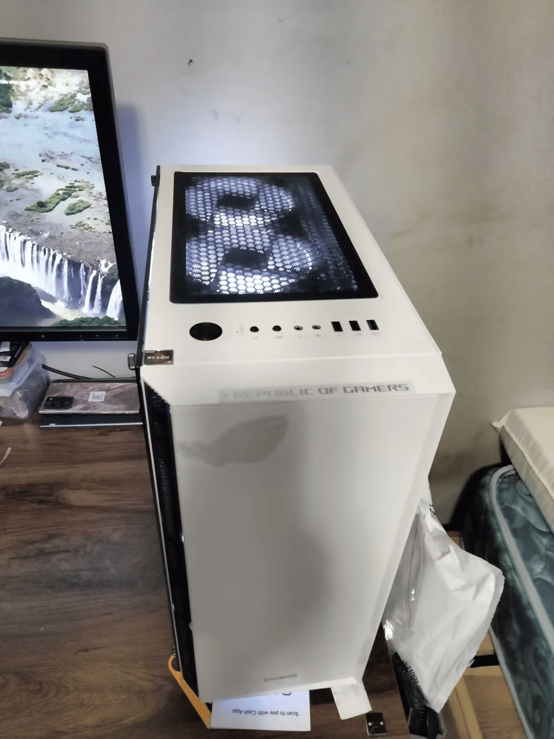 'White Fang' Mid-Range Gaming PC