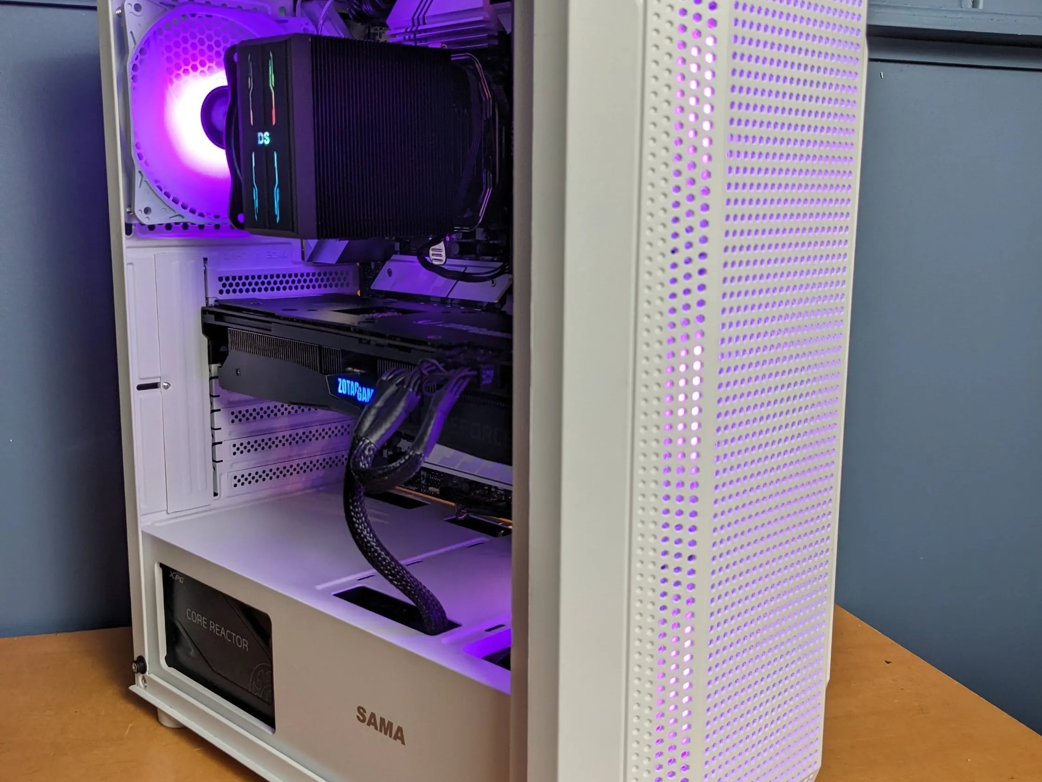 ⚡White Lightning⚡ i5-10400f, RTX 2070, 16GB DDR4 RAM, 1TB SSD M.2, White Case, RGB, Windows 11 Pro