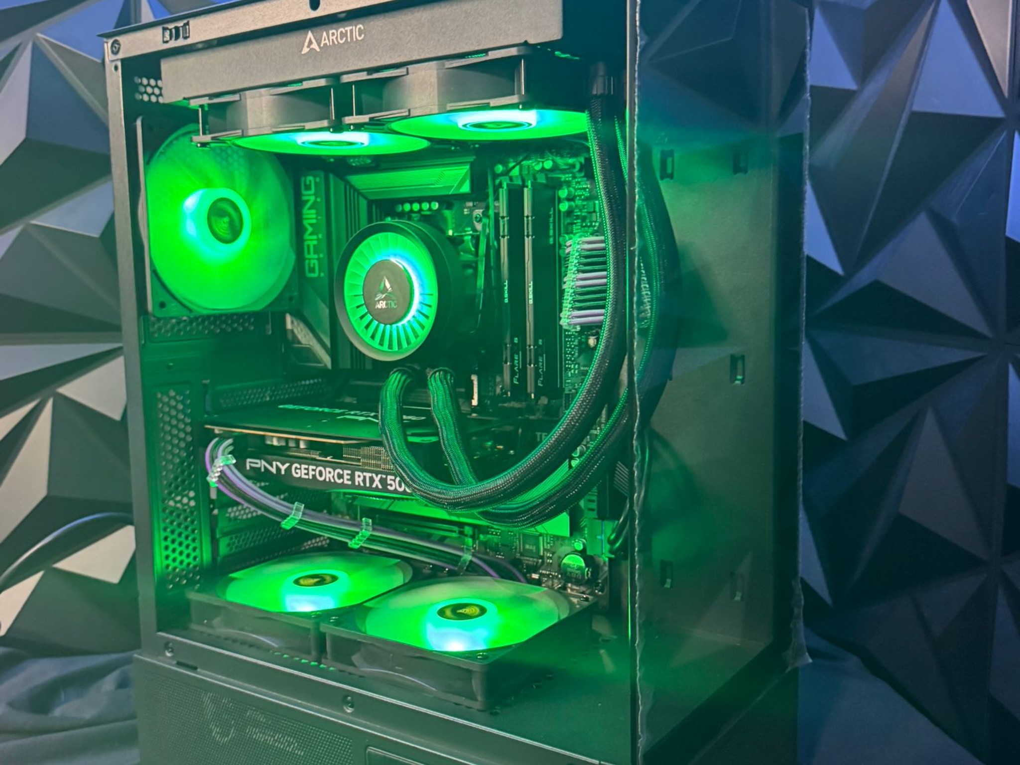 🎭 Purple Rain 🌧️💜 Ryzen 5 9600X| RTX 5060|  32 GB DDR5| 2 TB NVMe