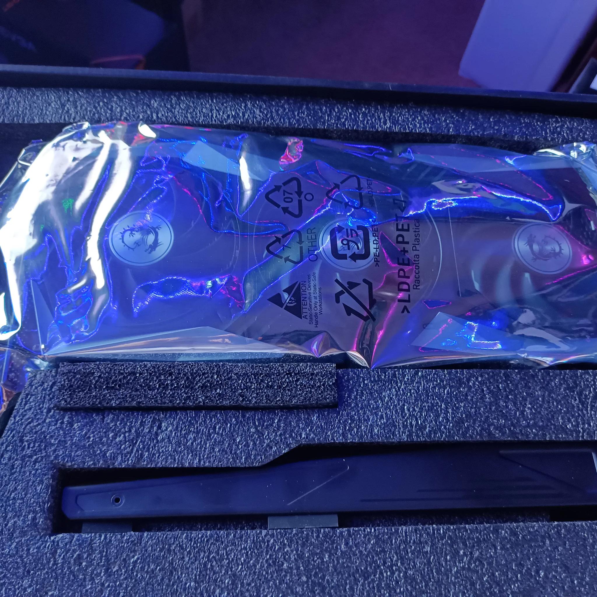BRAND NEW OPEN BOX     MSI Gaming Radeon RX 7900 XTX Gaming Trio Classic 24G**