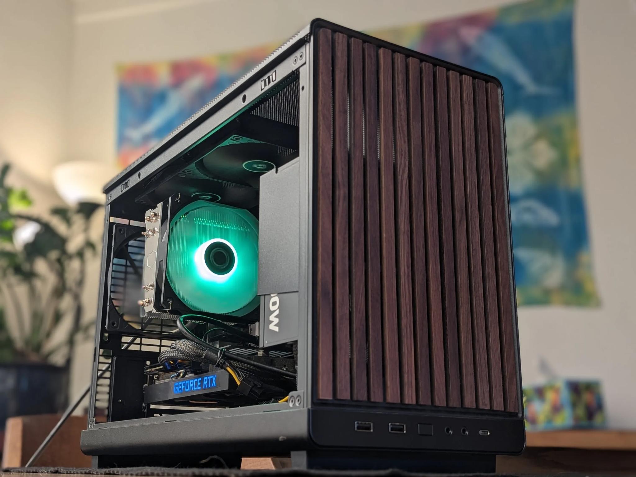 TimberTech – 3060 Ti / i5-10600KF – 16GB RAM, 1TB NVMe – Stylish Wood-Panel MicroATX
