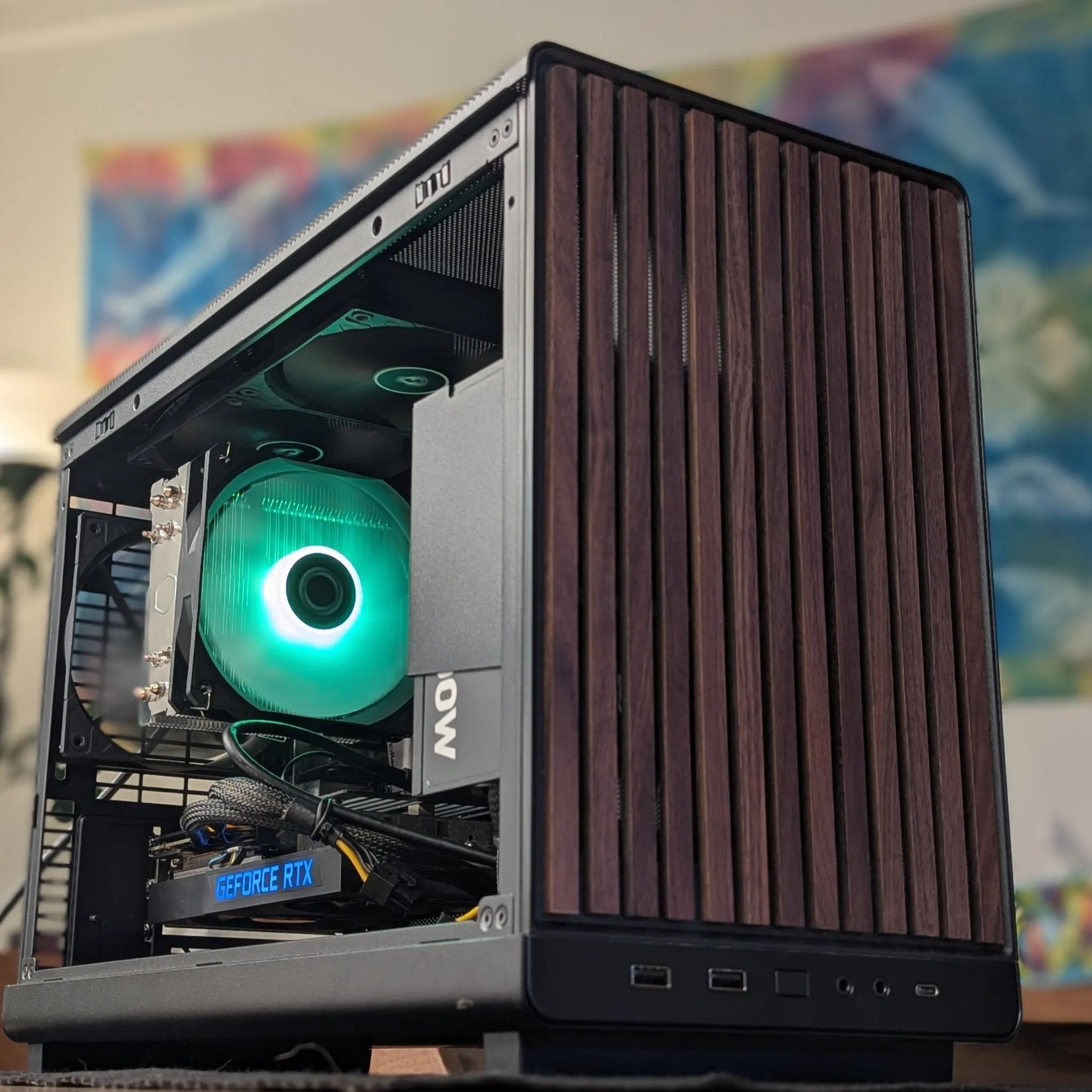 TimberTech – 3060 Ti / i5-10600KF – 16GB RAM, 1TB NVMe – Stylish Wood-Panel MicroATX