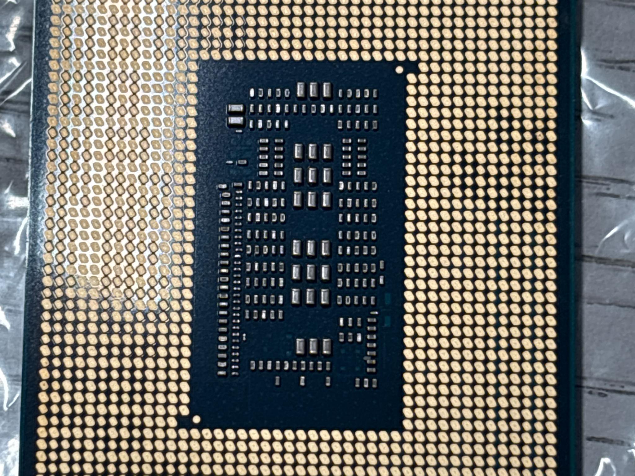 Intel I7-12700f