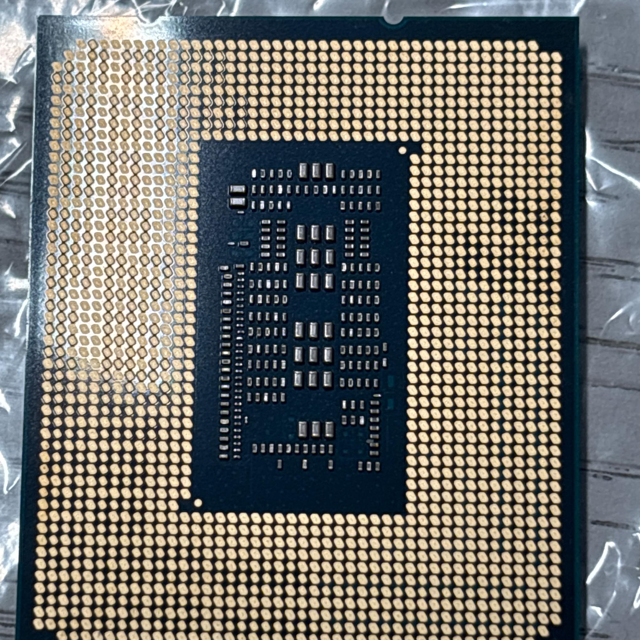 Intel I7-12700f