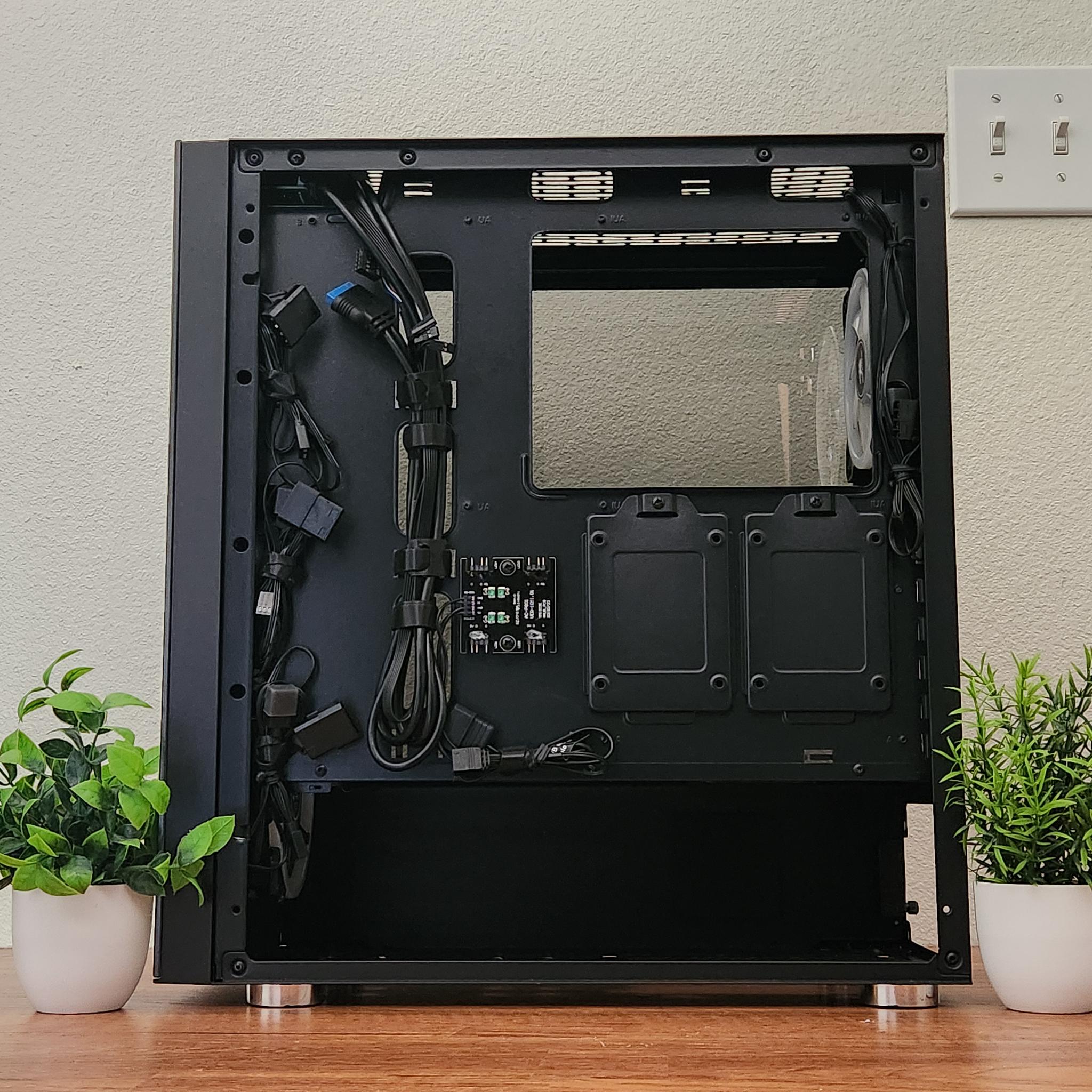 iBuyPower PC Case | 4x Fans Preinstalled | ATX | Mid-Tower | Screws Included