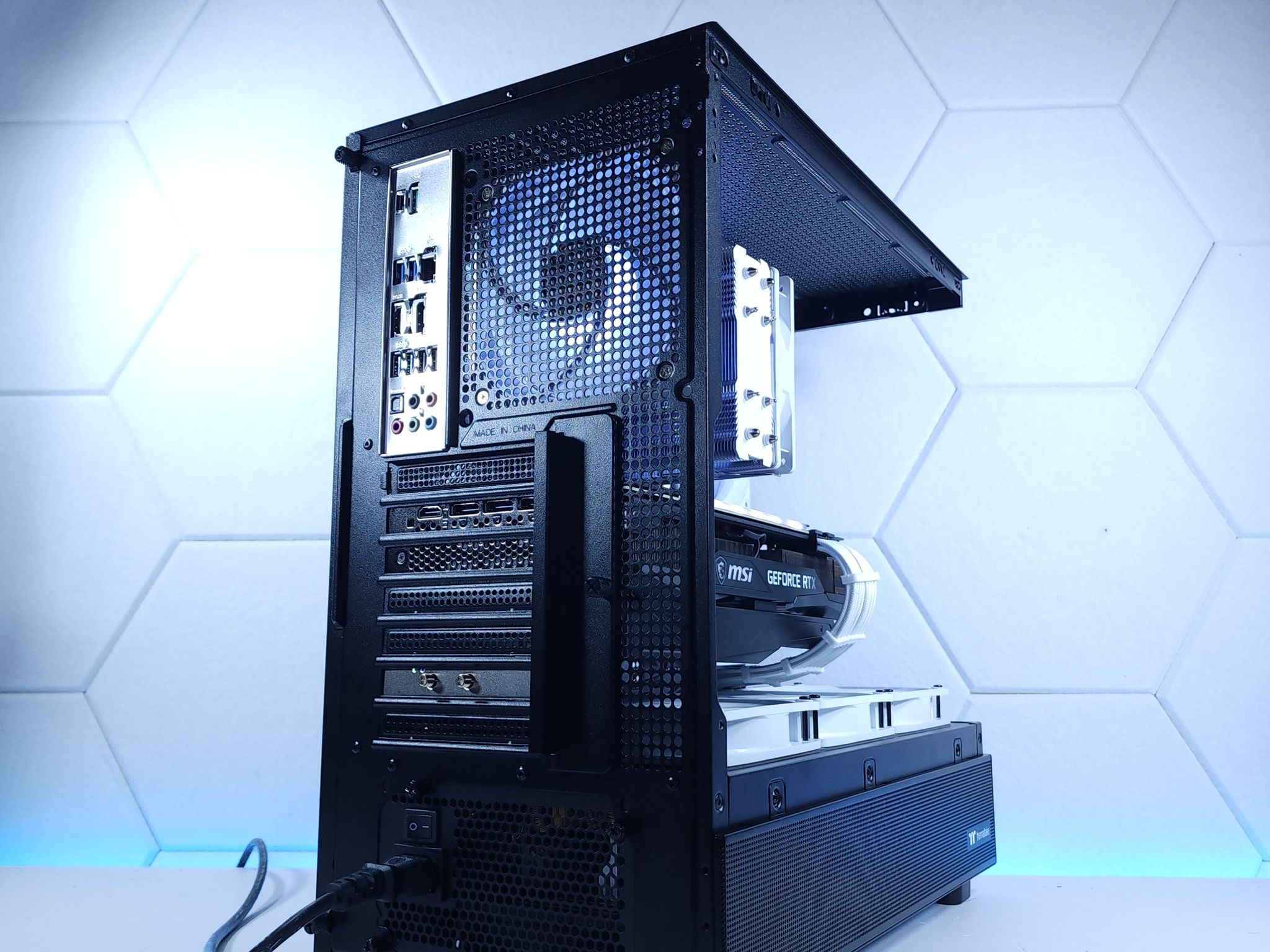 🤍RTX 3070 || Ryzen 5 5600GT || 1.5TB SSD* || 32GB 3200MHz || 1080p/1440p Gaming Computer