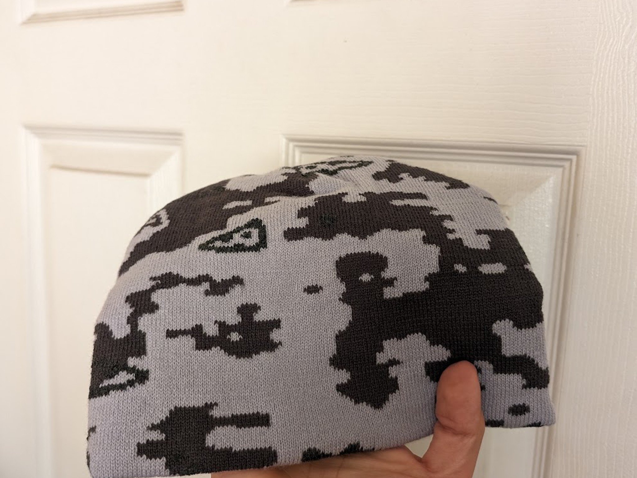 New Open Box Call of Duty Modern Warfare II / Mountain Dew / Little Caesars Beanie, Gray/Black Camo