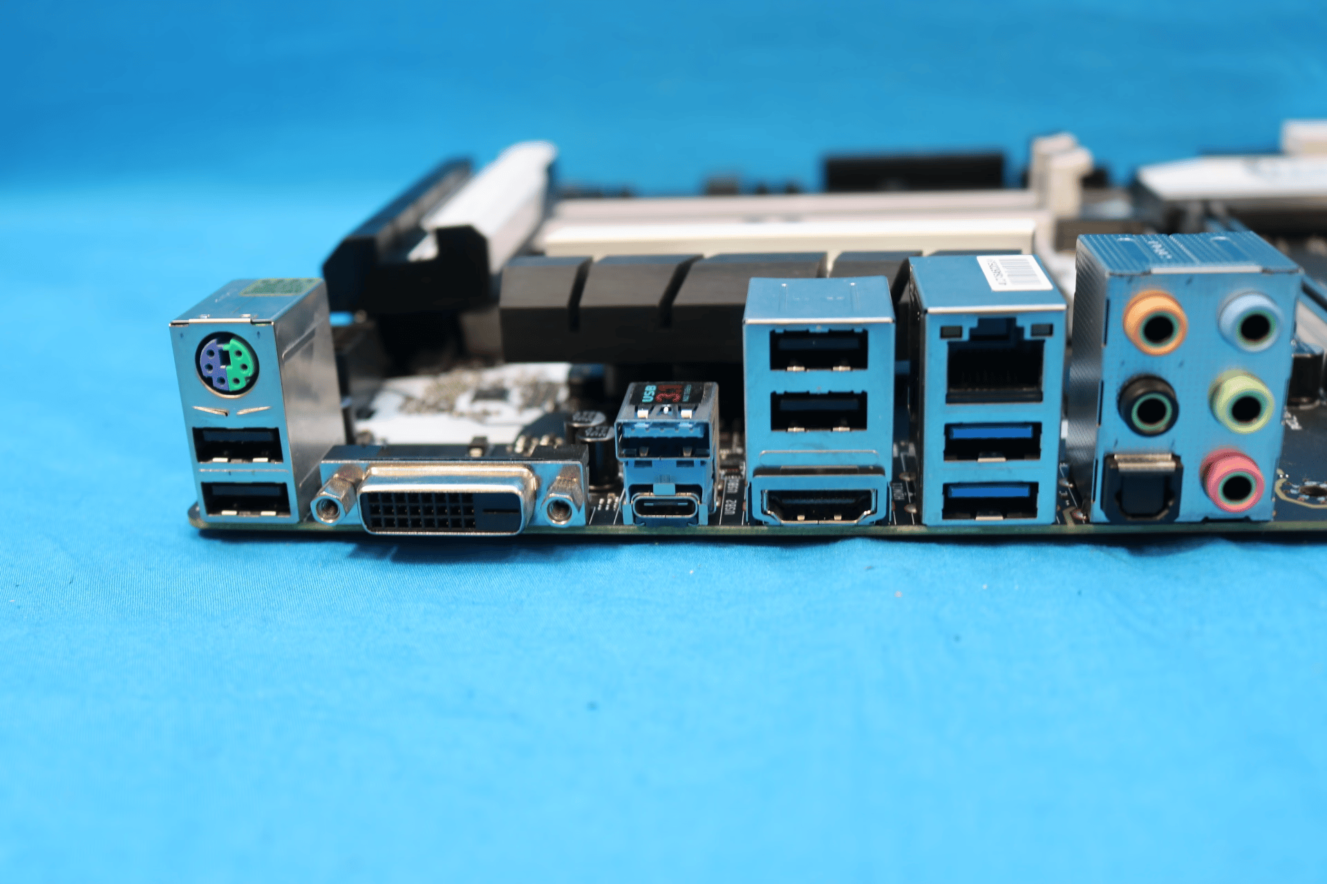 *READ* MSI Z170A Krait Gaming 3X Intel LGA1151/Socket H4 DDR4 ATX Desktop Motherboard No I/O Shield