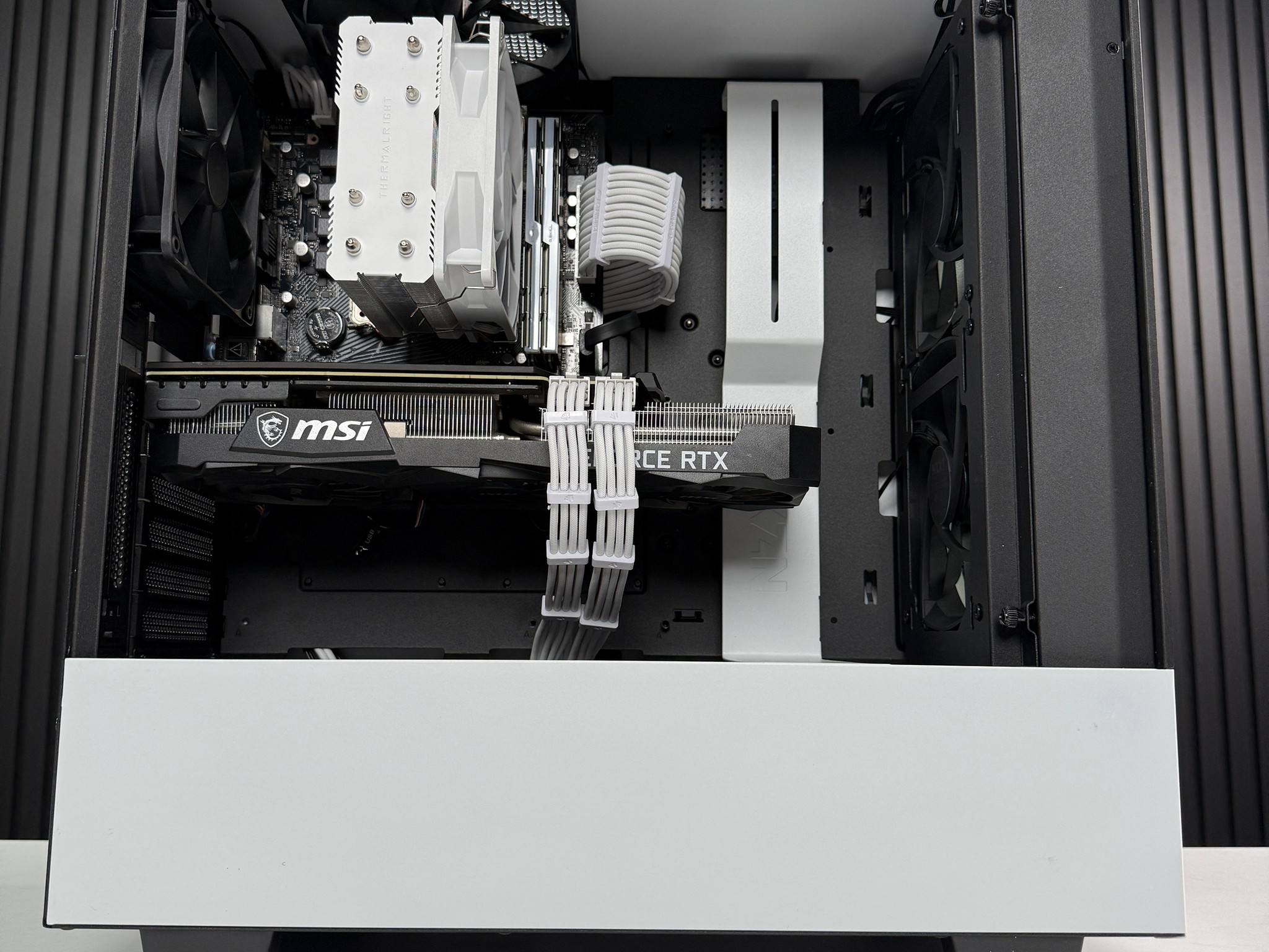 Clean 1440P Gaming PC (RYZEN 5, RTX 3070)