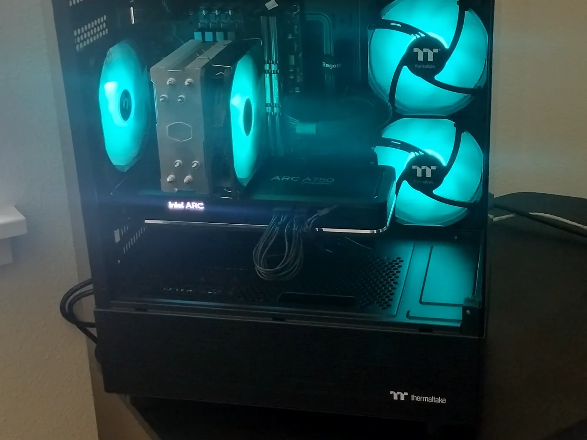 Budget Gaming PC, Limited Edition INTEL ARC A750, Intel i5 12400F, 16 GB RAM, 1 TB, Wifi, Bluetooth