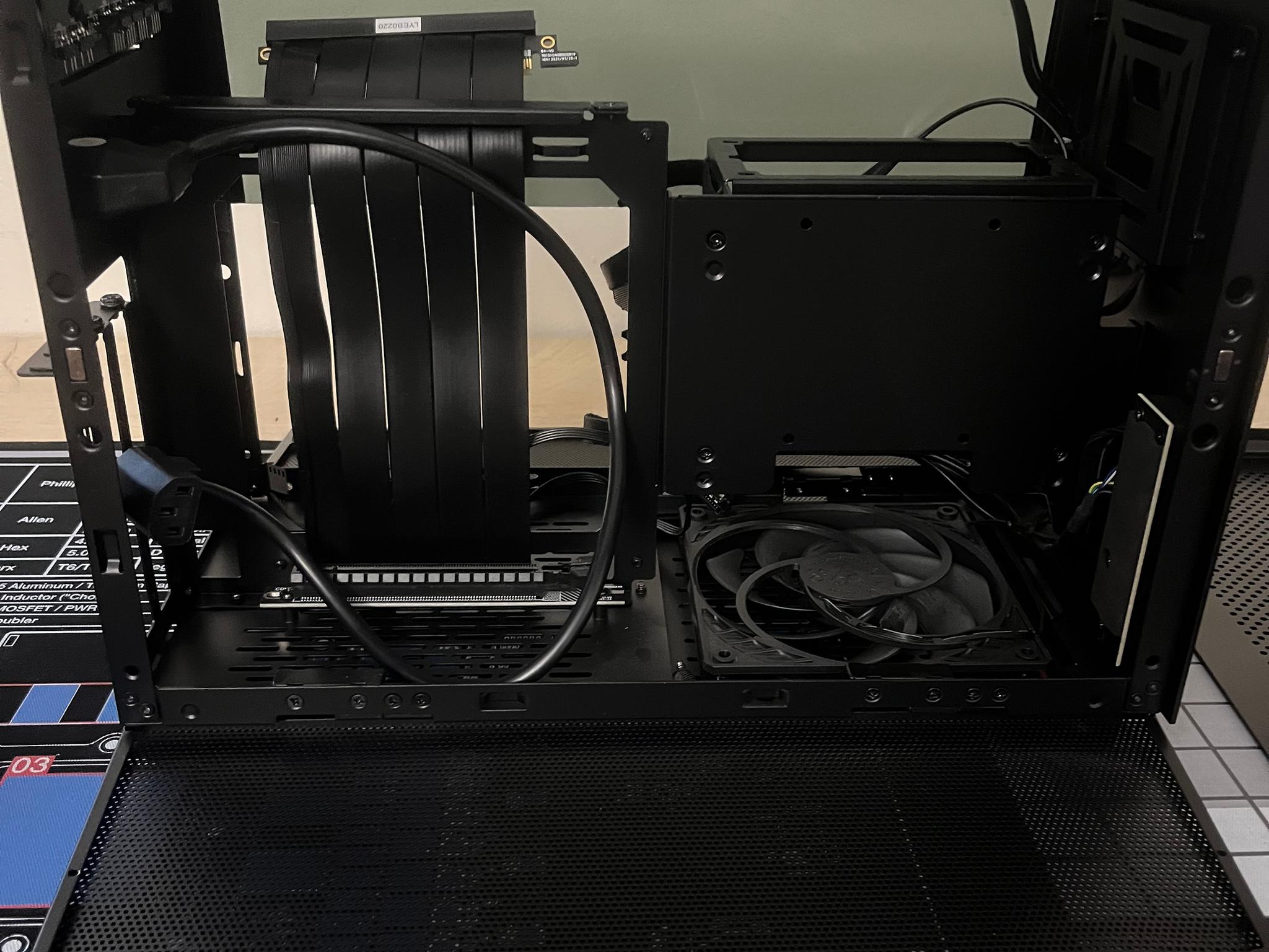 Lian Li Q58 (PCIE 4.0) ITX Case w/ +80 Gold 650w SFX PSU
