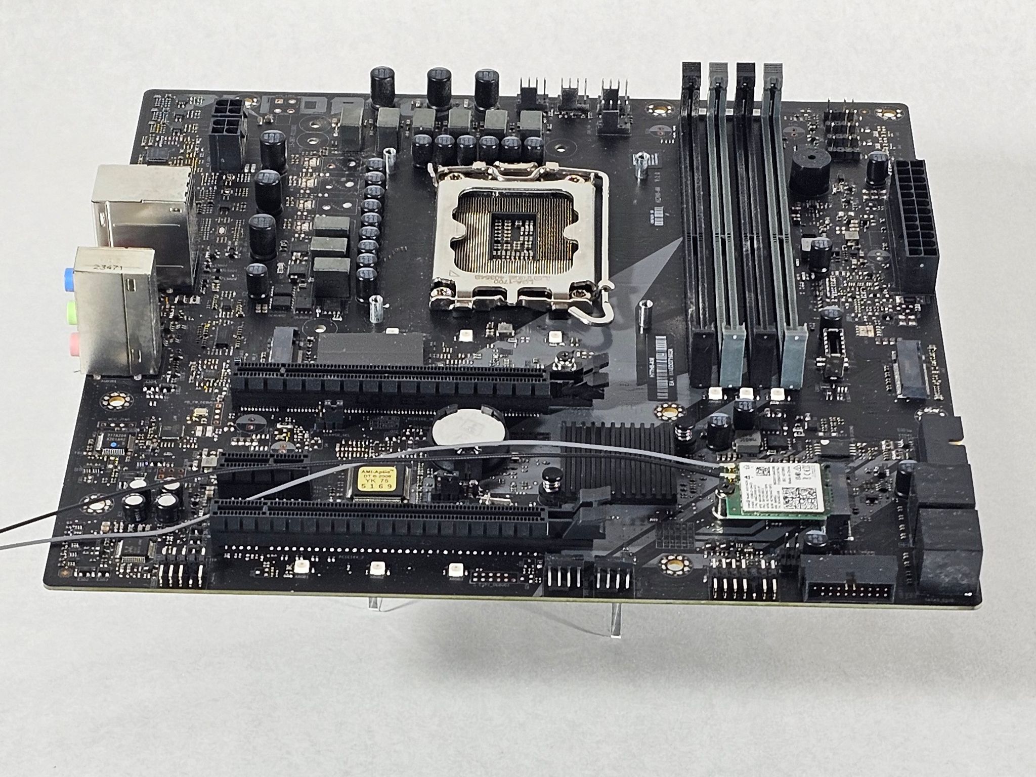 Acer Predator IH67M-WH V1.0 LGA1700 DDR5 mATX Motherboard w/ WiFi & I/O Shield