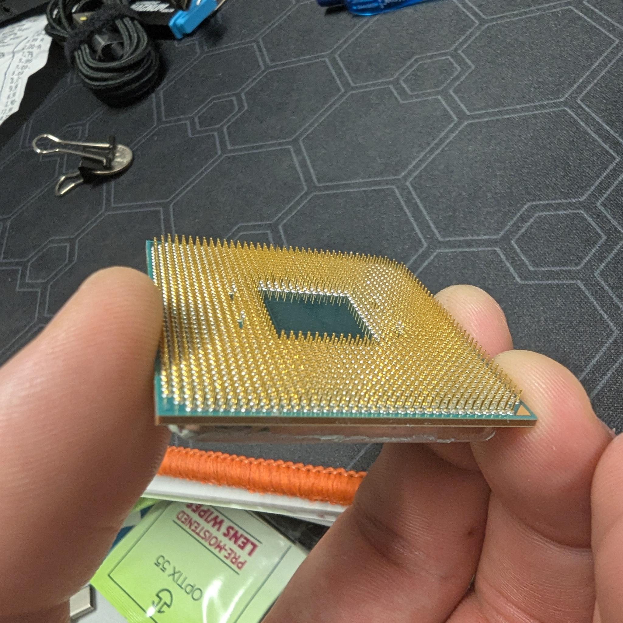 AMD Ryzen 3 3200G with stock cooler
