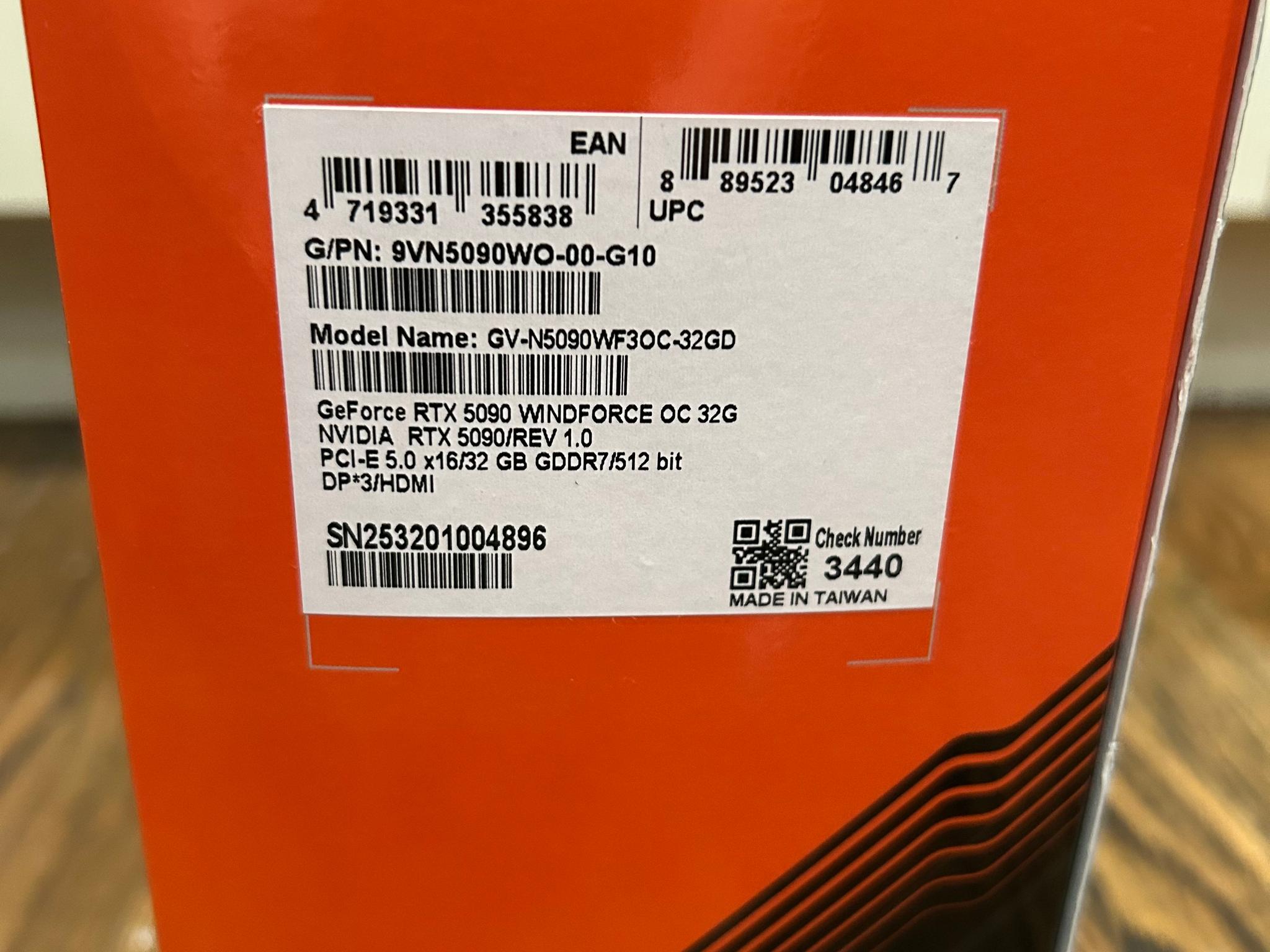 GIGABYTE GeForce RTX 5090 WINDFORCE OC 32G
