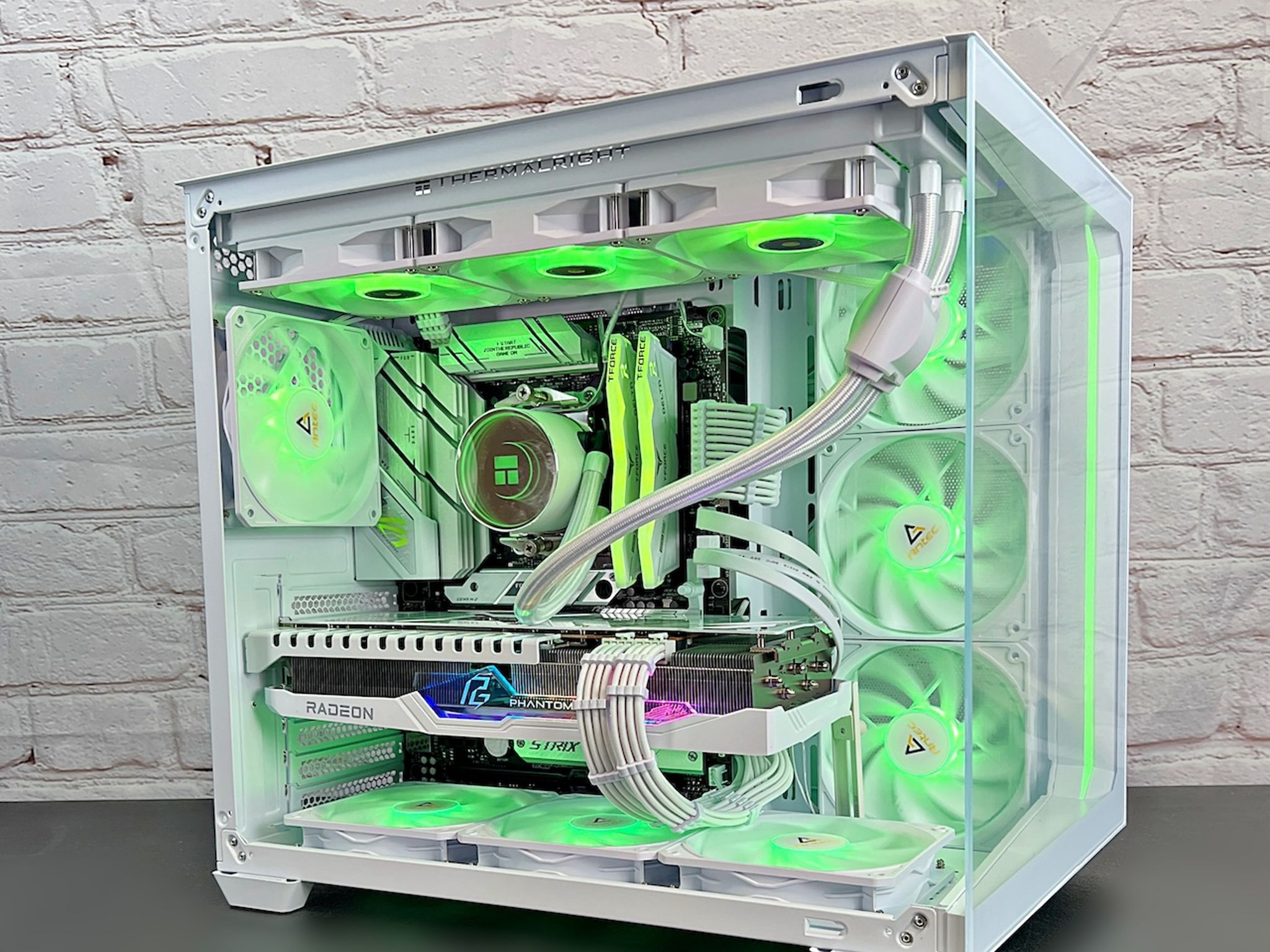 👻 Phantom 👻 Ryzen 7 7700X RX 7900 XT 20GB 32GB DDR5 2TB M.2 Win 11Pro Gaming PC 🤯