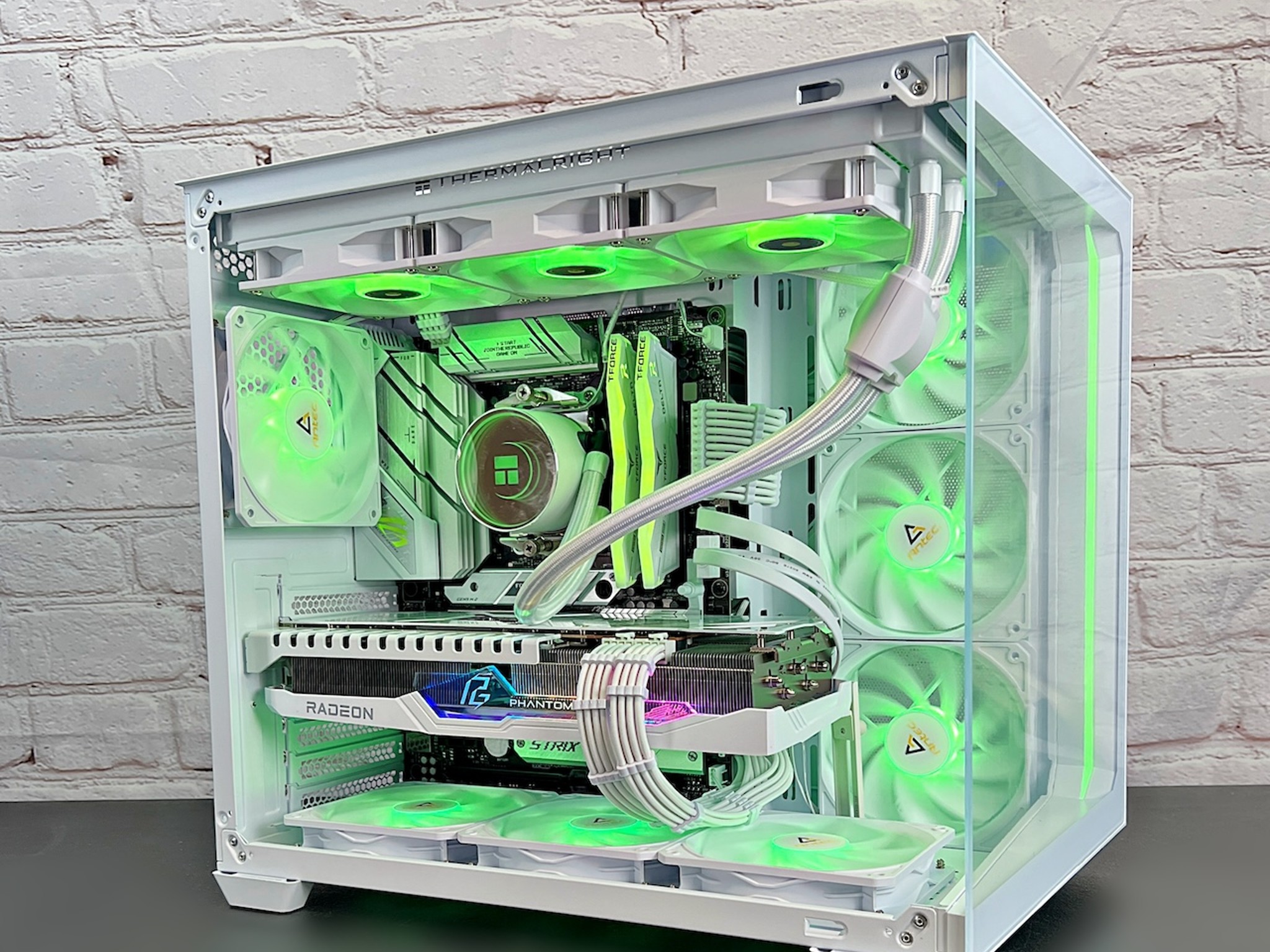 👻 Phantom 👻 Ryzen 7 7700X RX 7900 XT 20GB 32GB DDR5 2TB M.2 Win 11Pro Gaming PC 🤯