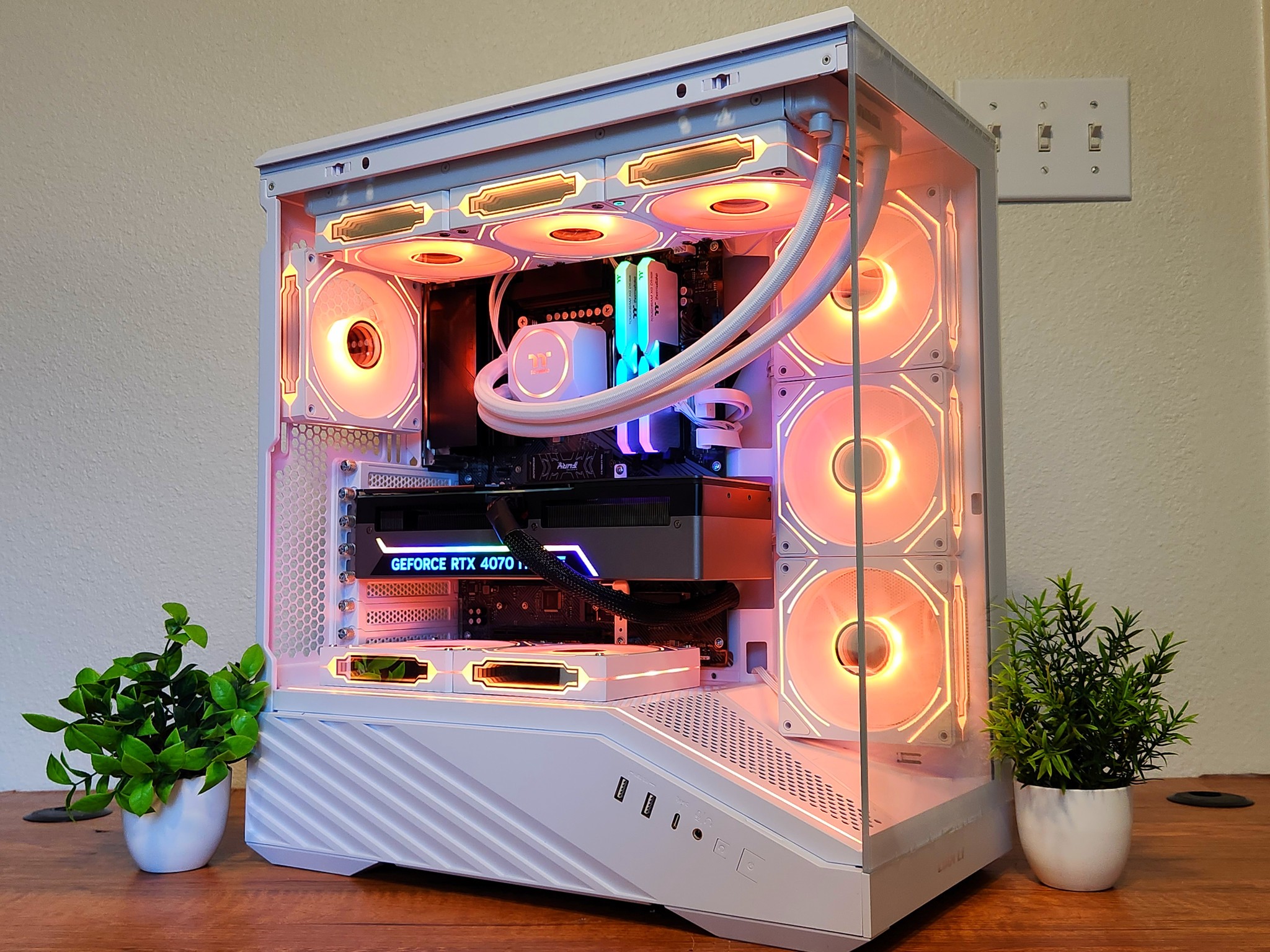 ❄️Arctic Sentinel❄️ | RTX 4070 Ti SUPER | I9-13900KF | 32GB DDR5 | 2TB M.2 | 1200W |WINDOWS 11 PRO