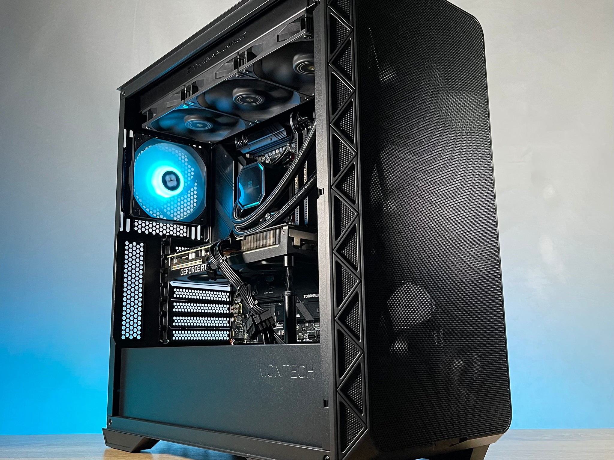 Gaming PC | RYZEN 7 7700X | RTX 3070 8GB| 32GB DDR5 6000 | 2TB GEN4 SSD