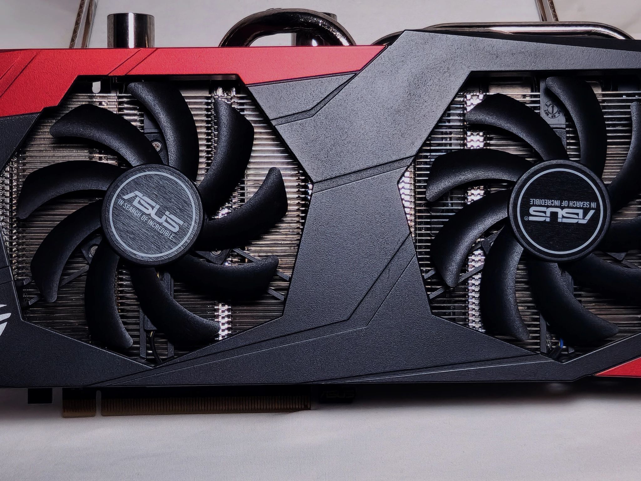 ASUS ROG POSEIDON GTX 980 Ti Platinum