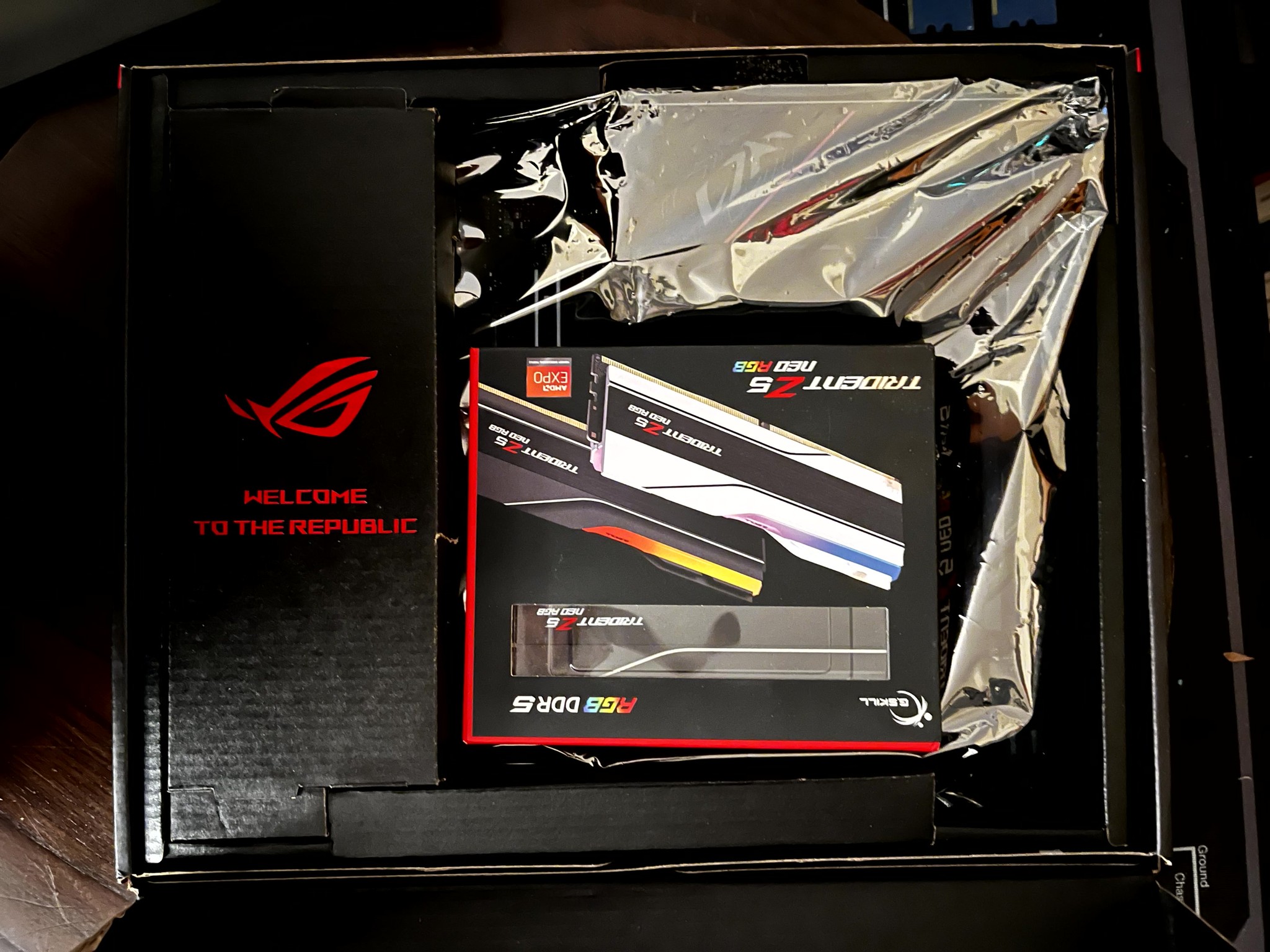 🔥Ryzen 7 9800X3D🔥 | 32G @6400 | Asus ROG Strix B650E-E motherboard
