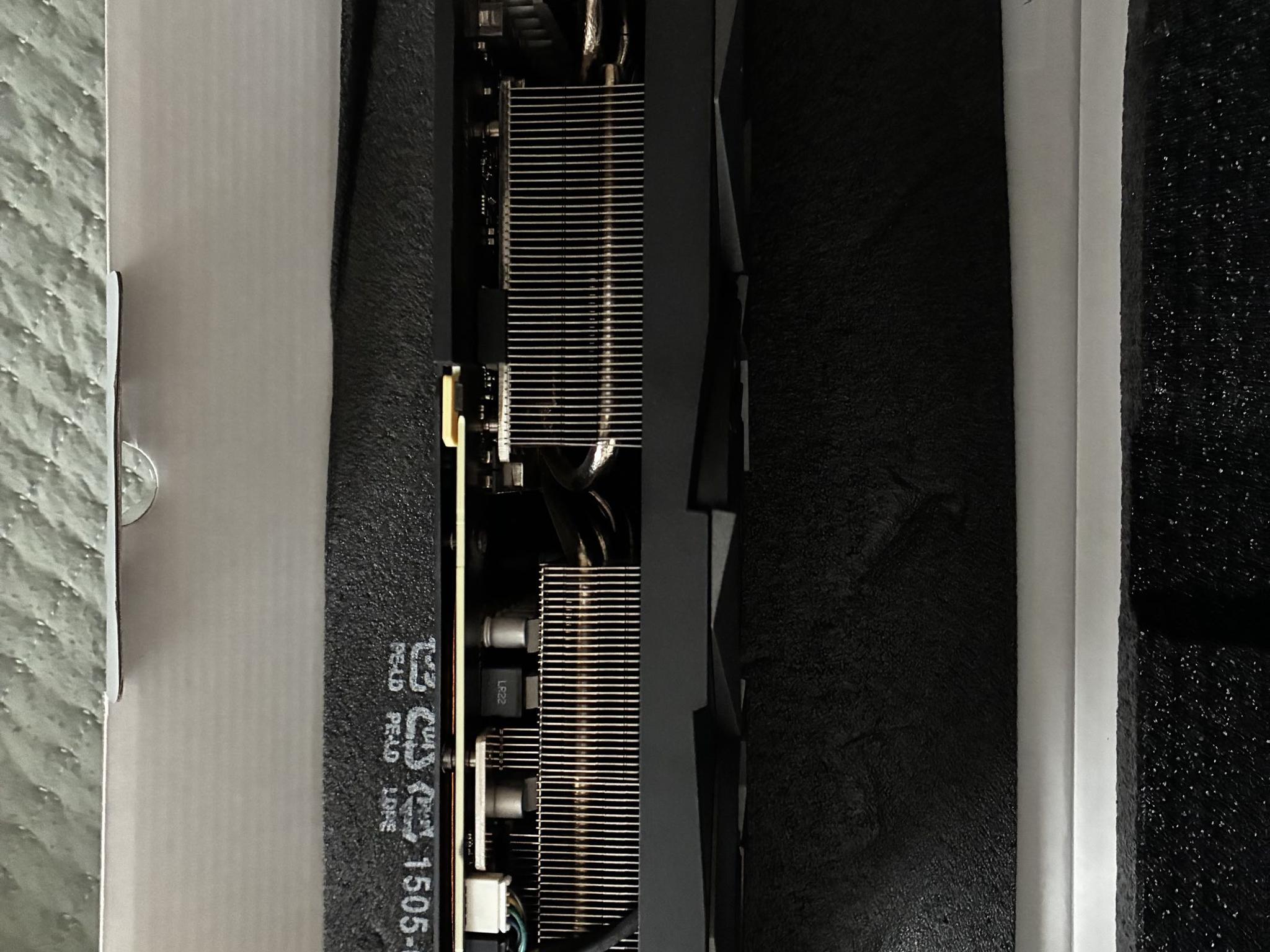 MSI GeForce RTX 3090 VENTUS 3X 24G OC - Image 3