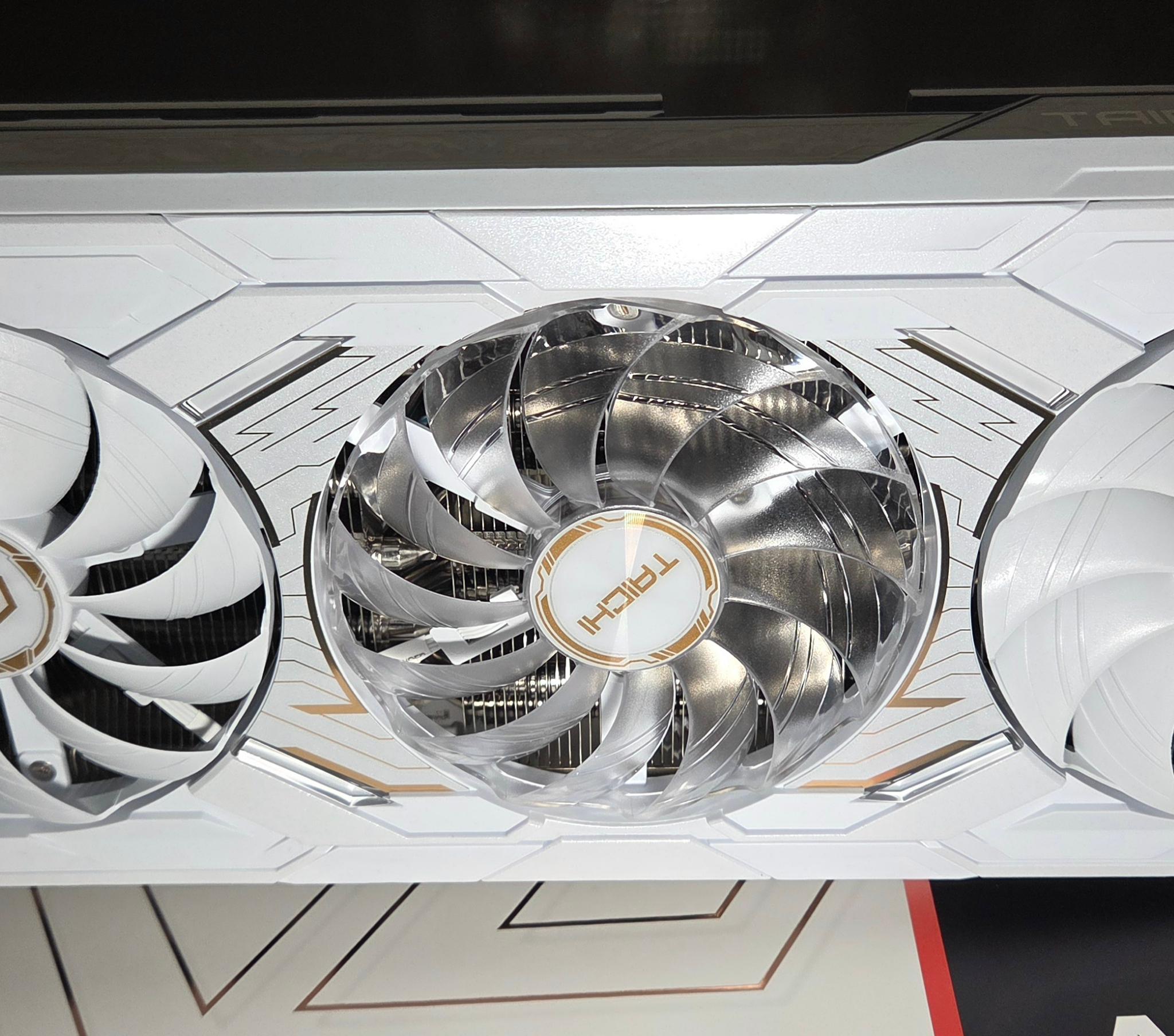 ASRock Taichi OC RX 9070XT