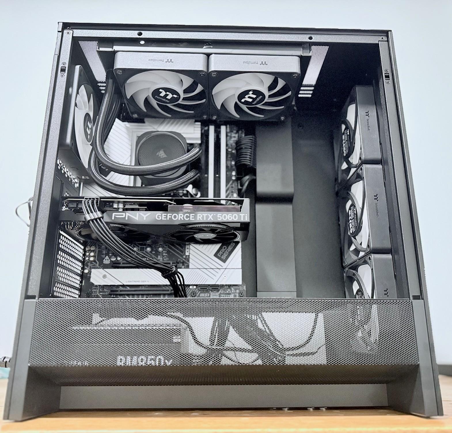 Gaming PC RTX 5060 TI 16 GB