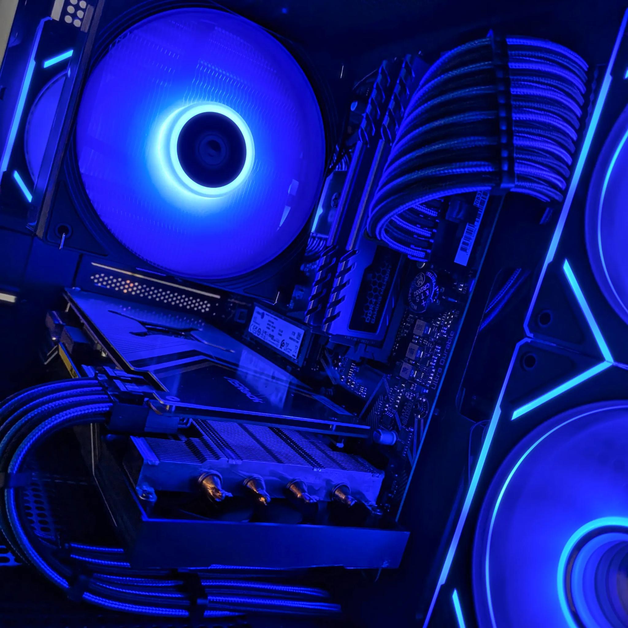 🟦"Bioluminescence"🟦 1080p Gaming PC | 5700 XT - Ryzen 5 3600 - 16GB RAM - 1TB NVME | WiFi & Win 11
