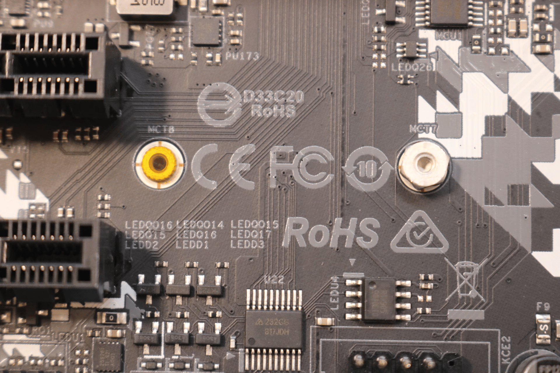 *Newest BIOS* ASRock B450 Steel Legend AMD Socket AM4 DDR4 ATX RGB Desktop Motherboard & I/O Shield
