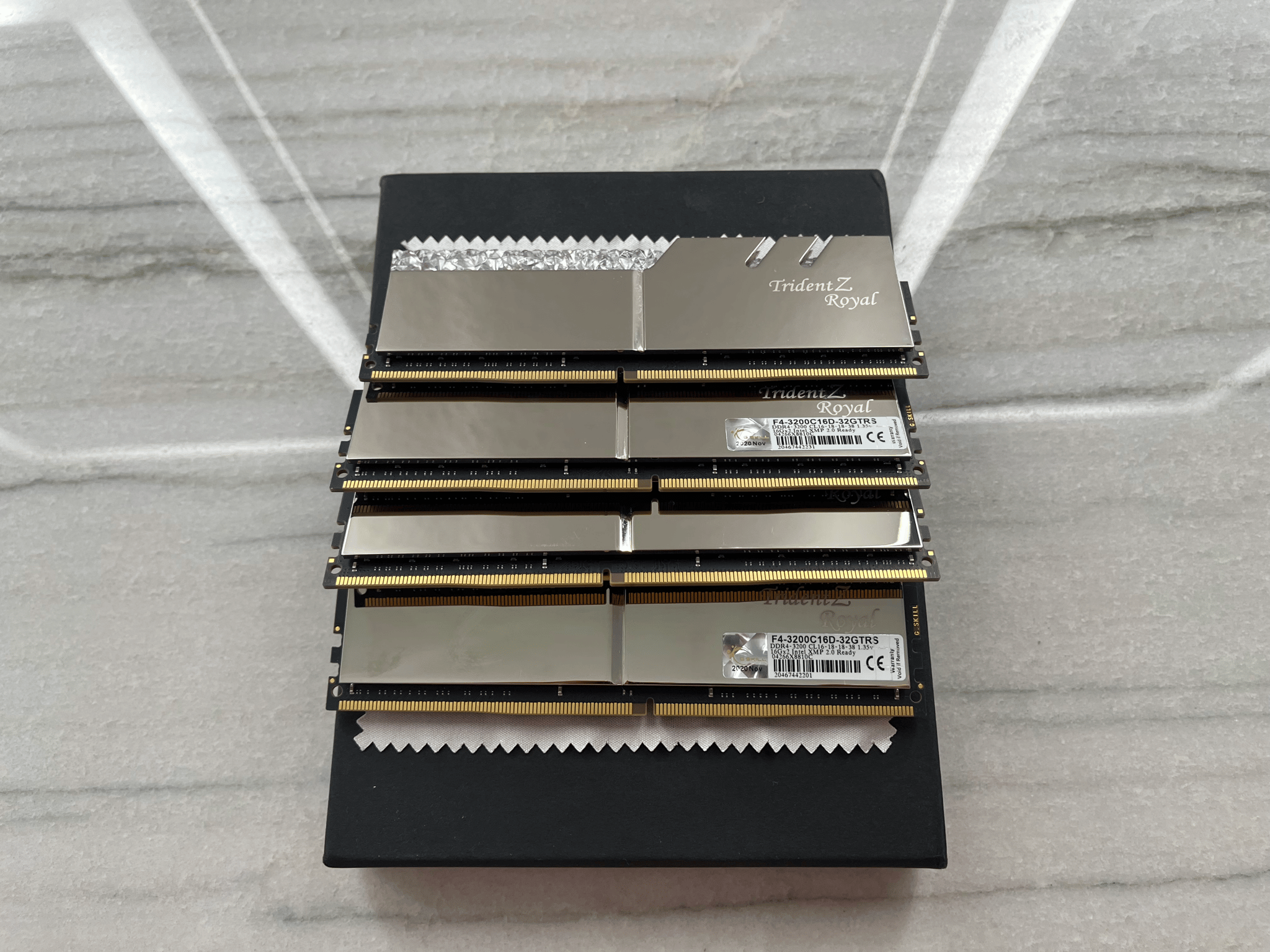 Gskill Tridentz Royals 4x16GB 3200MHZ Enthusiast Ram Kit