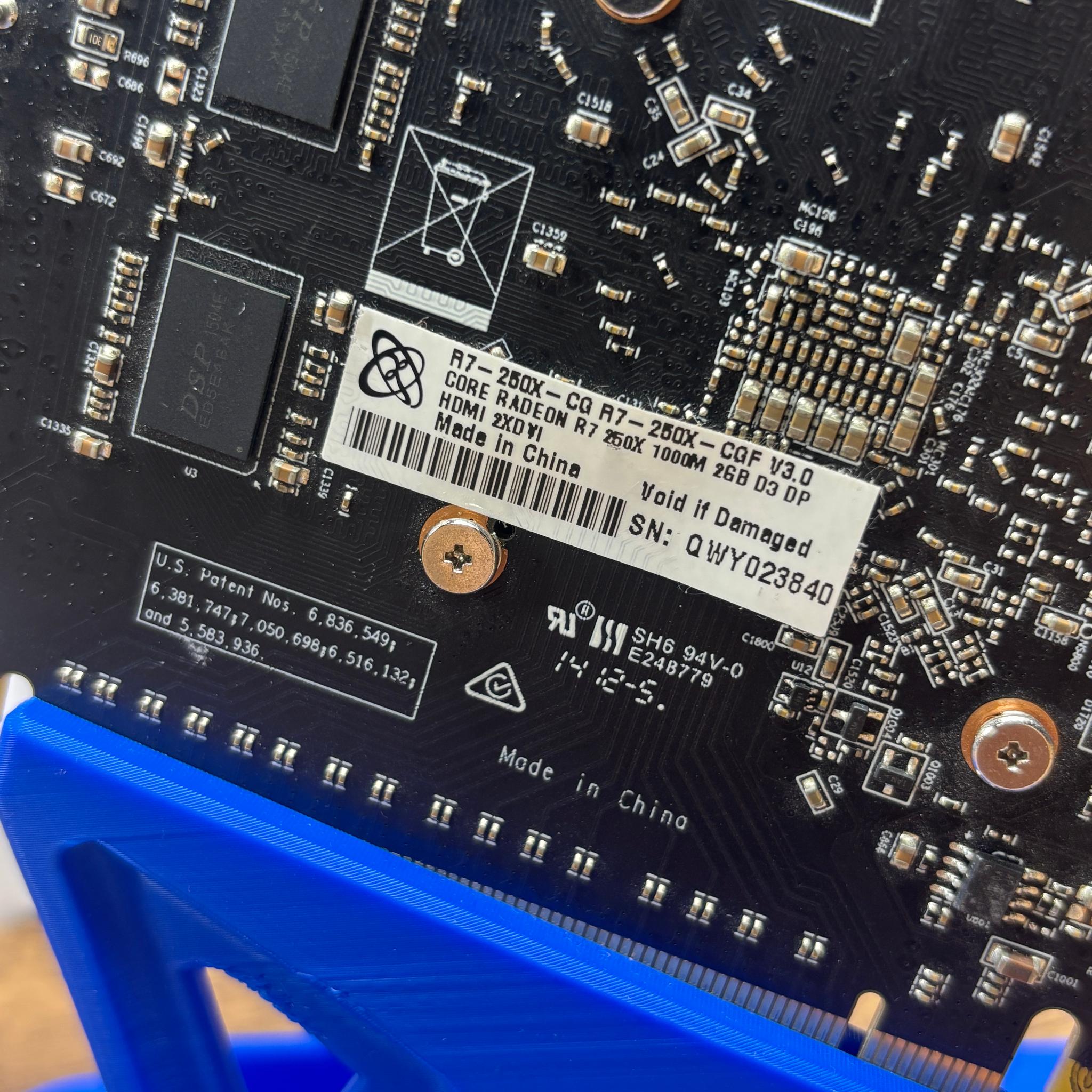 AMD Radeon R7 250X 2GB GDDR5 Graphics Card – HDMI DVI DisplayPort