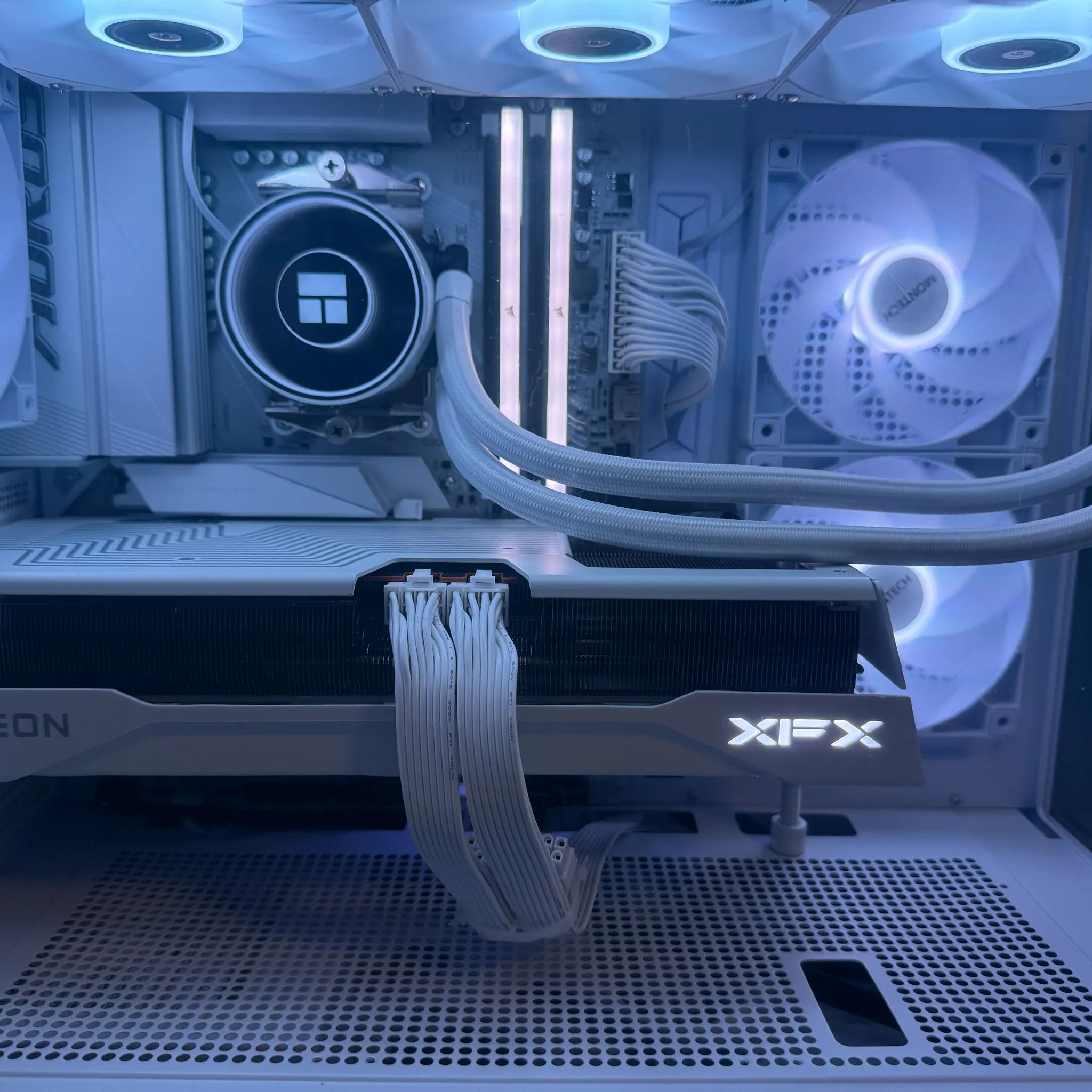 ALL WHITE GAMING PC | FULL 1440P/4K | RX 9070 | RYZEN 5 9600X