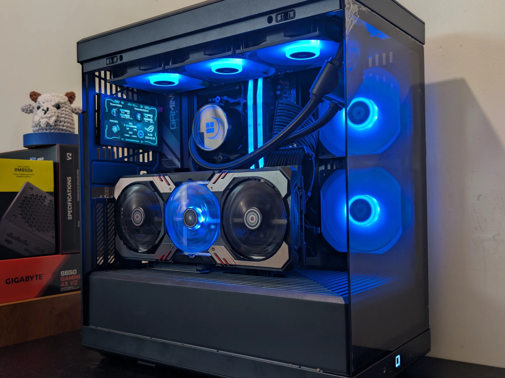 🔥1440p/4K Gaming Beast | RX 6950XT | Ryzen 7 9700X | 2TB SSD | 32GB RAM | WiFi 6 & Bluetooth🔥