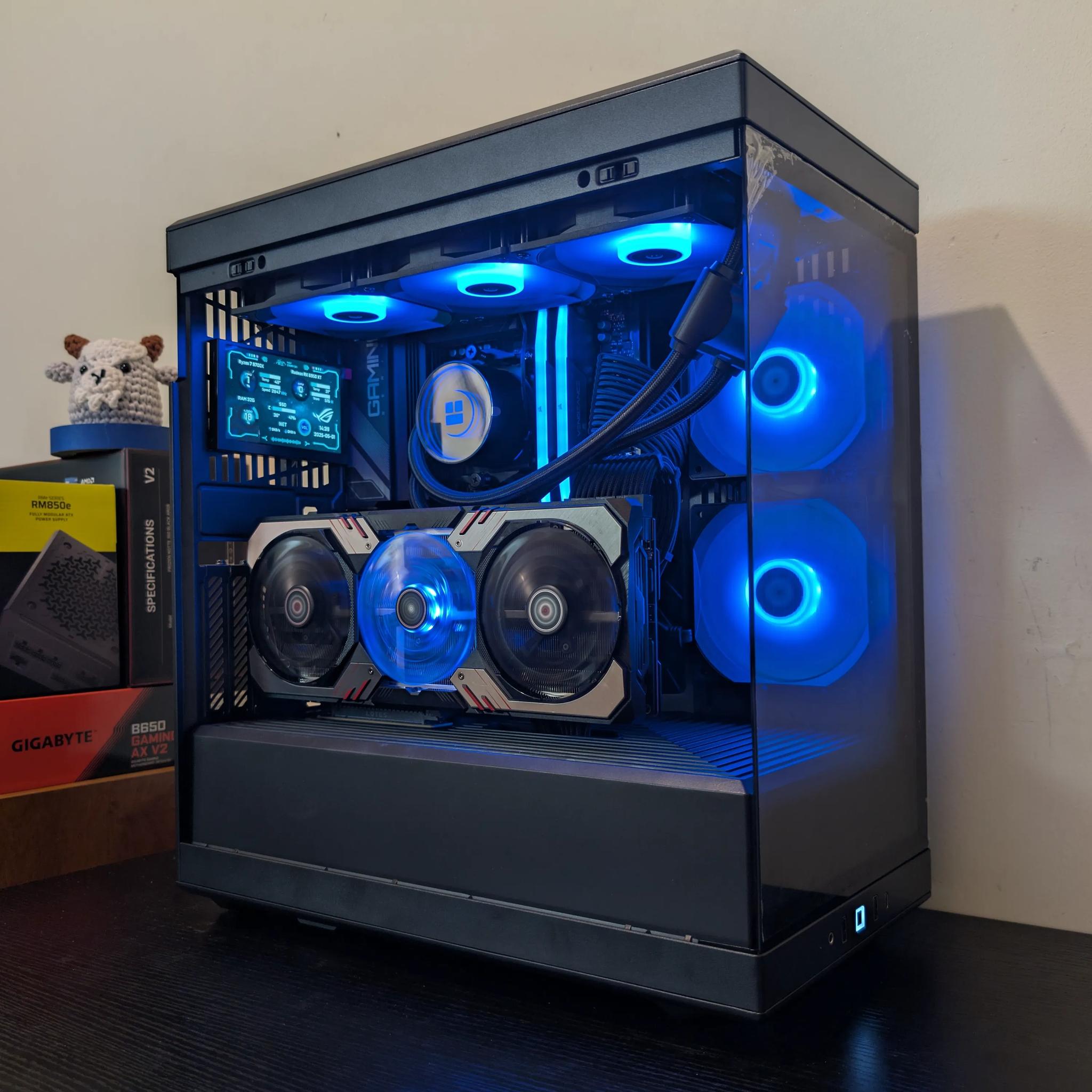 🔥1440p/4K Gaming Beast | RX 6950XT | Ryzen 7 9700X | 2TB SSD | 32GB RAM | WiFi 6 & Bluetooth🔥