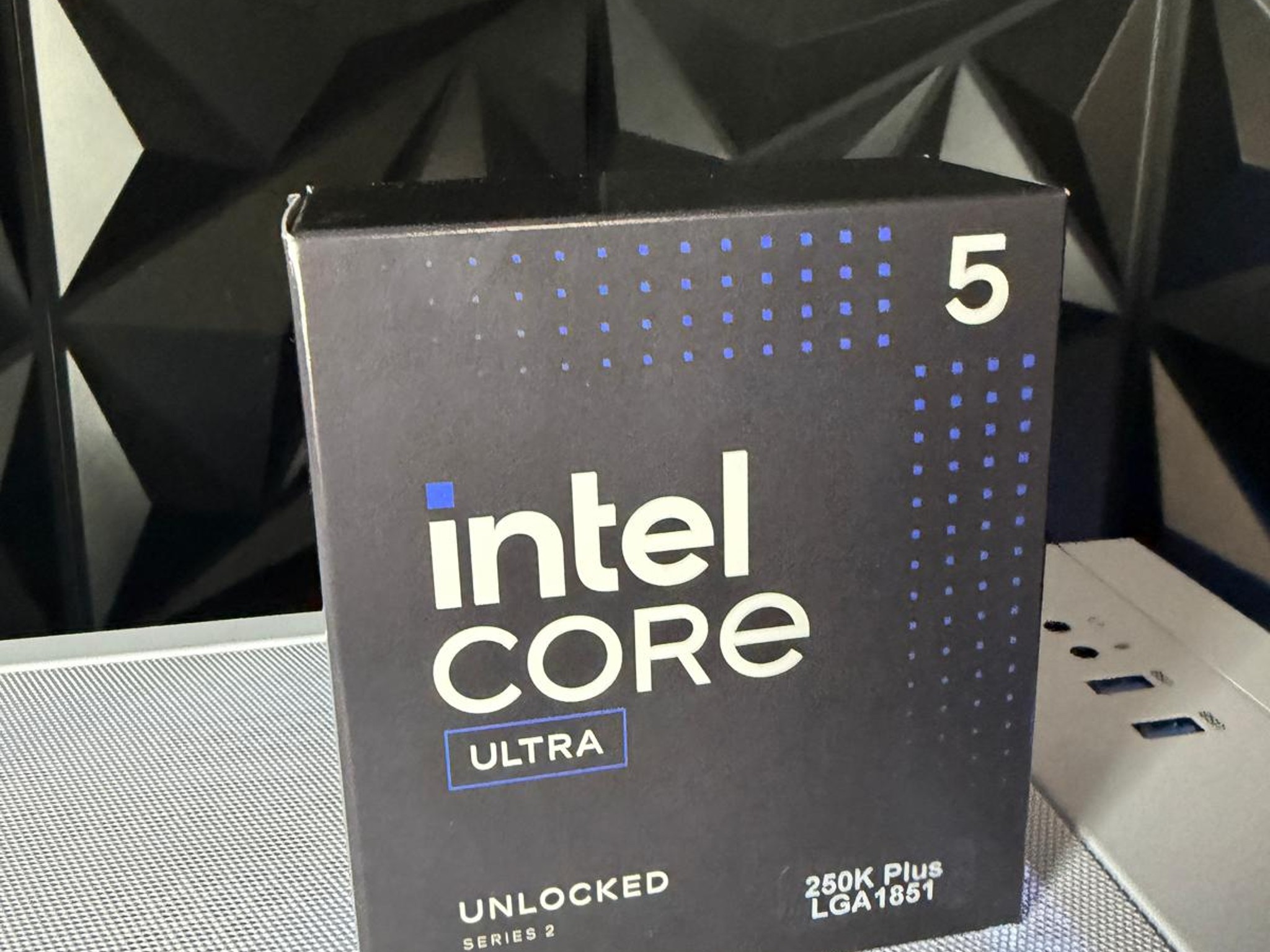 Intel Core Ultra 5 250K Plus