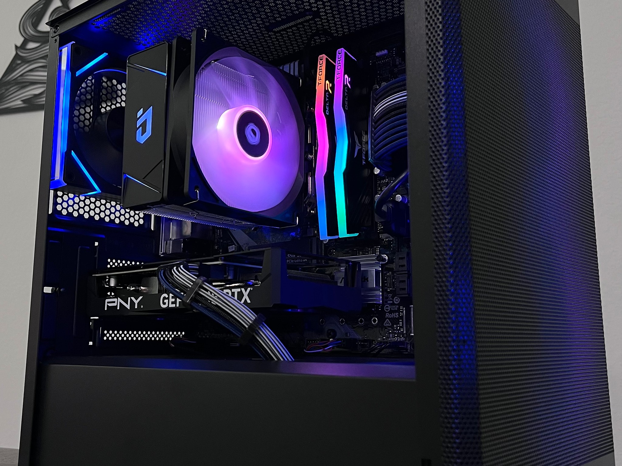 🌙 - Ryzen 5 5600 | RTX 4060 - MidnightBlu v1 - 🌙