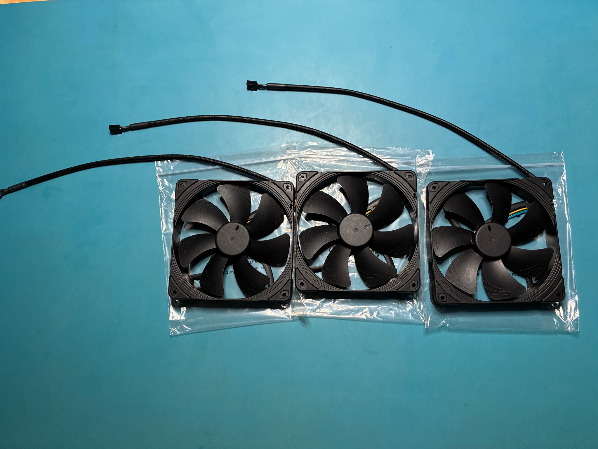 Noctua NF-A14 industrialPPC-2000 IP67 PWM 140mm fans