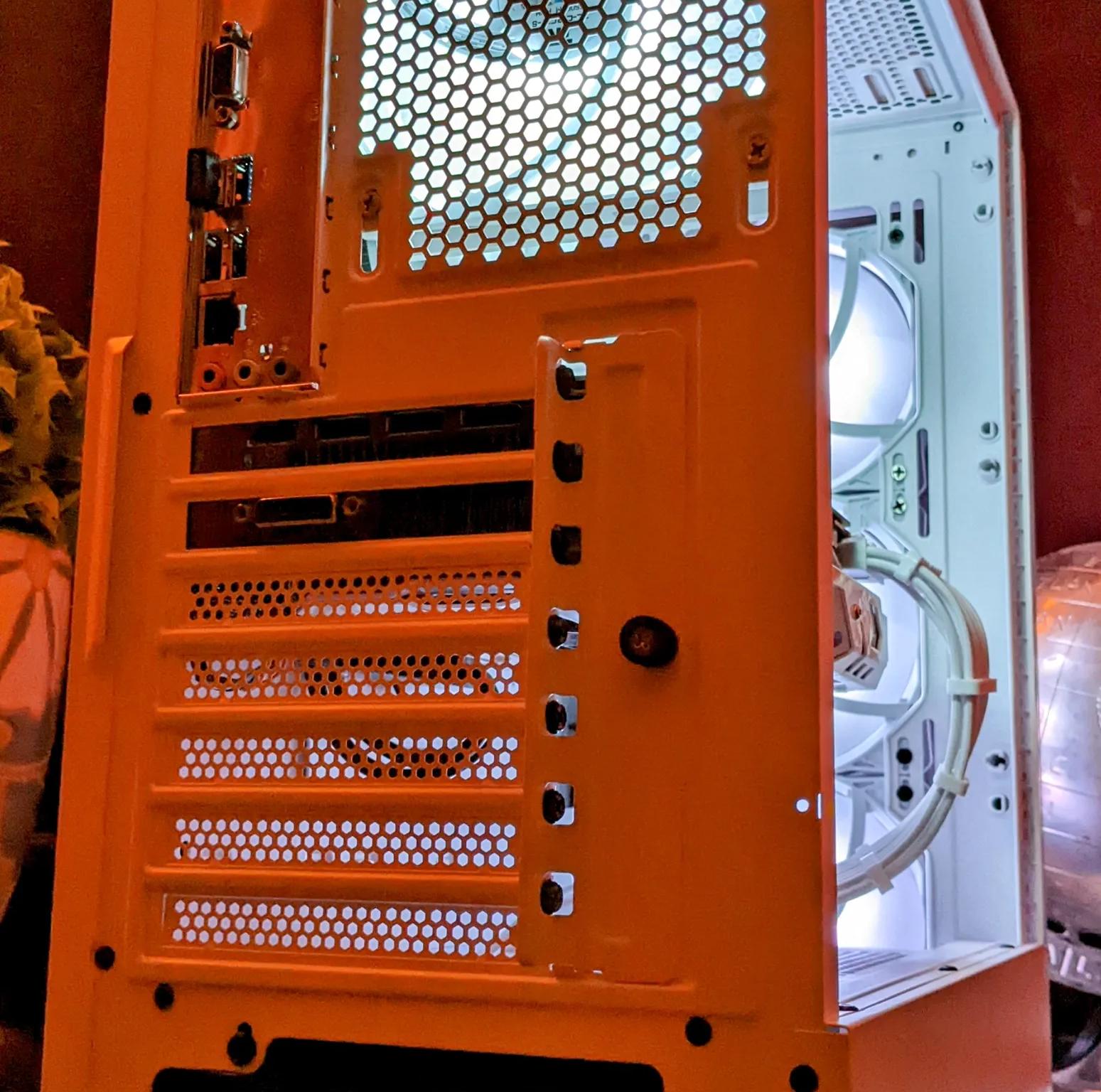 ⚪️Diablo Albus🔥🔥🔥| RX 580 8GB| Ryzen 5| 32GB TFORCE DDR4 RAM| 1TB SSD|Windows 11 Pro