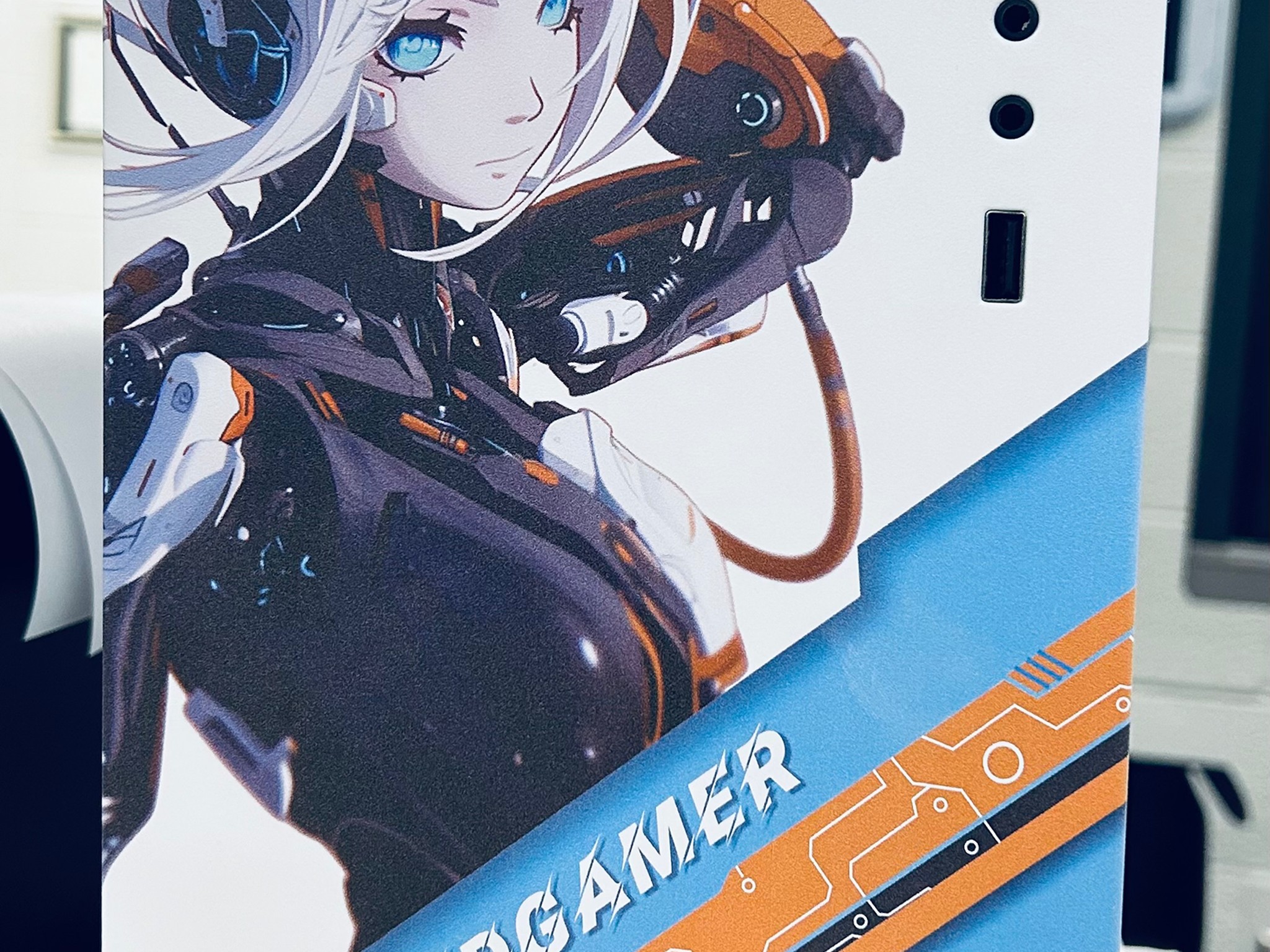 Budget blue eyes!