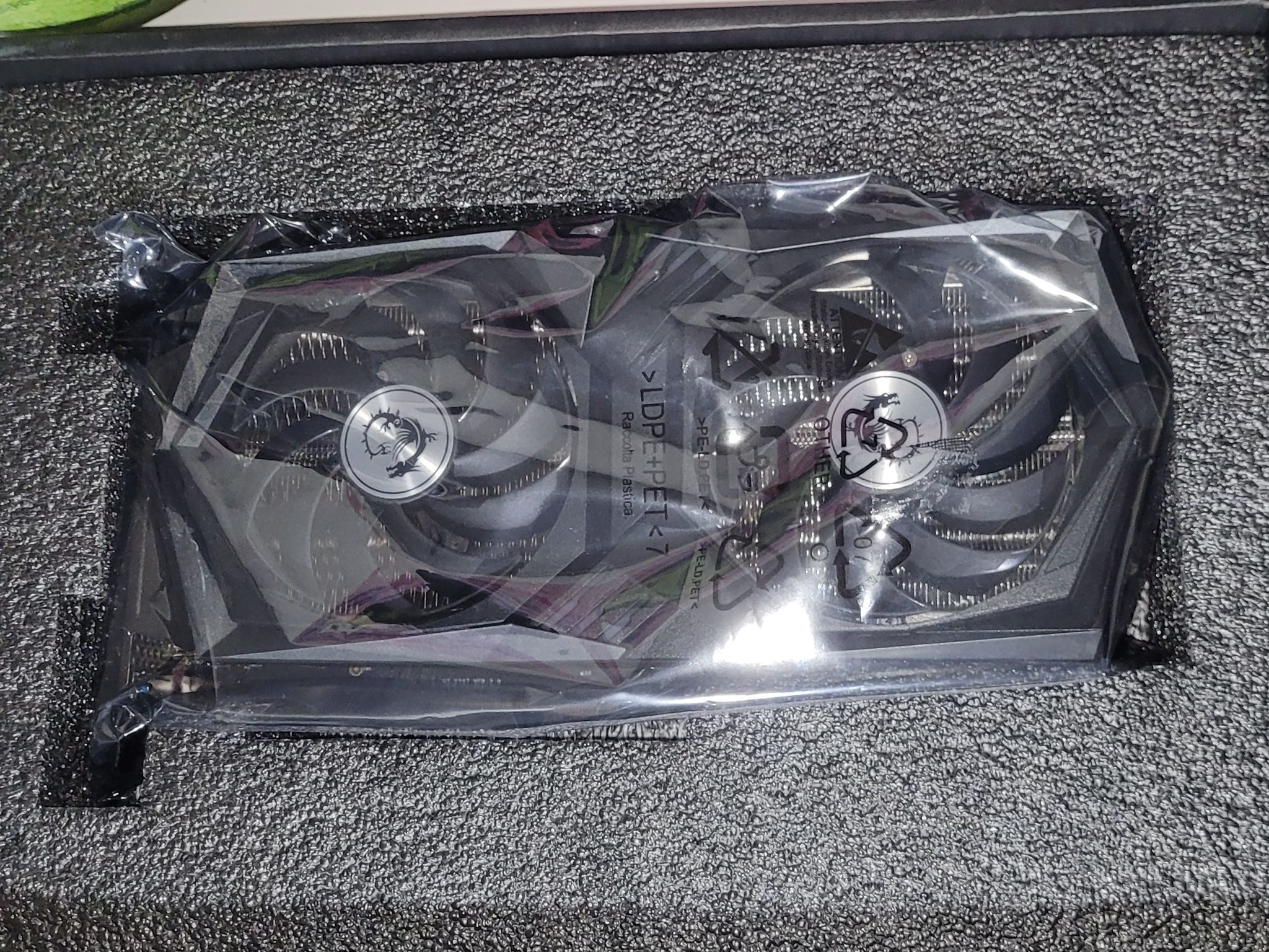 3060ti  ( NVIDIA MSI 3060 Ti Gaming X LHR Dual-Fan 8GB )