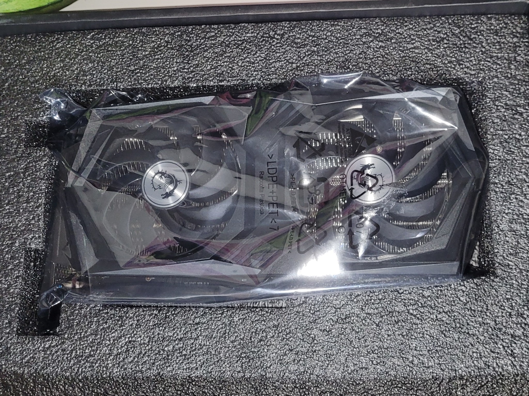3060ti  ( NVIDIA MSI 3060 Ti Gaming X LHR Dual-Fan 8GB )