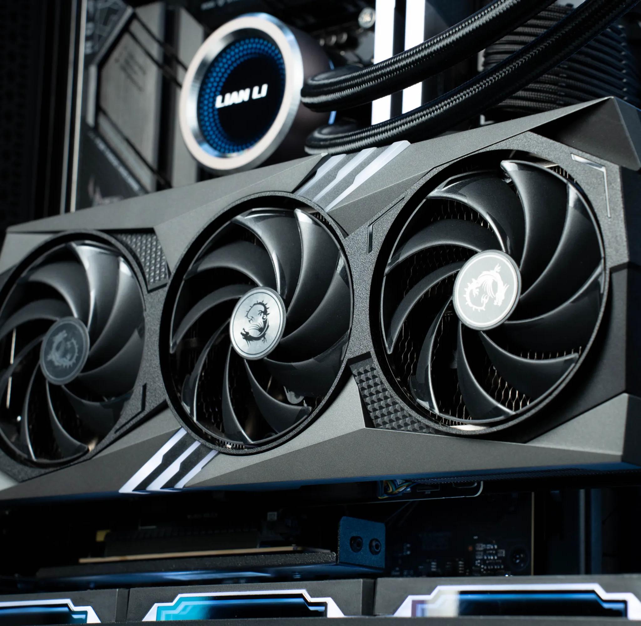 (RTX 4070 Ti 12gb | Intel Core i7-13700K | 32gb DDR5 | 2tb SSD)