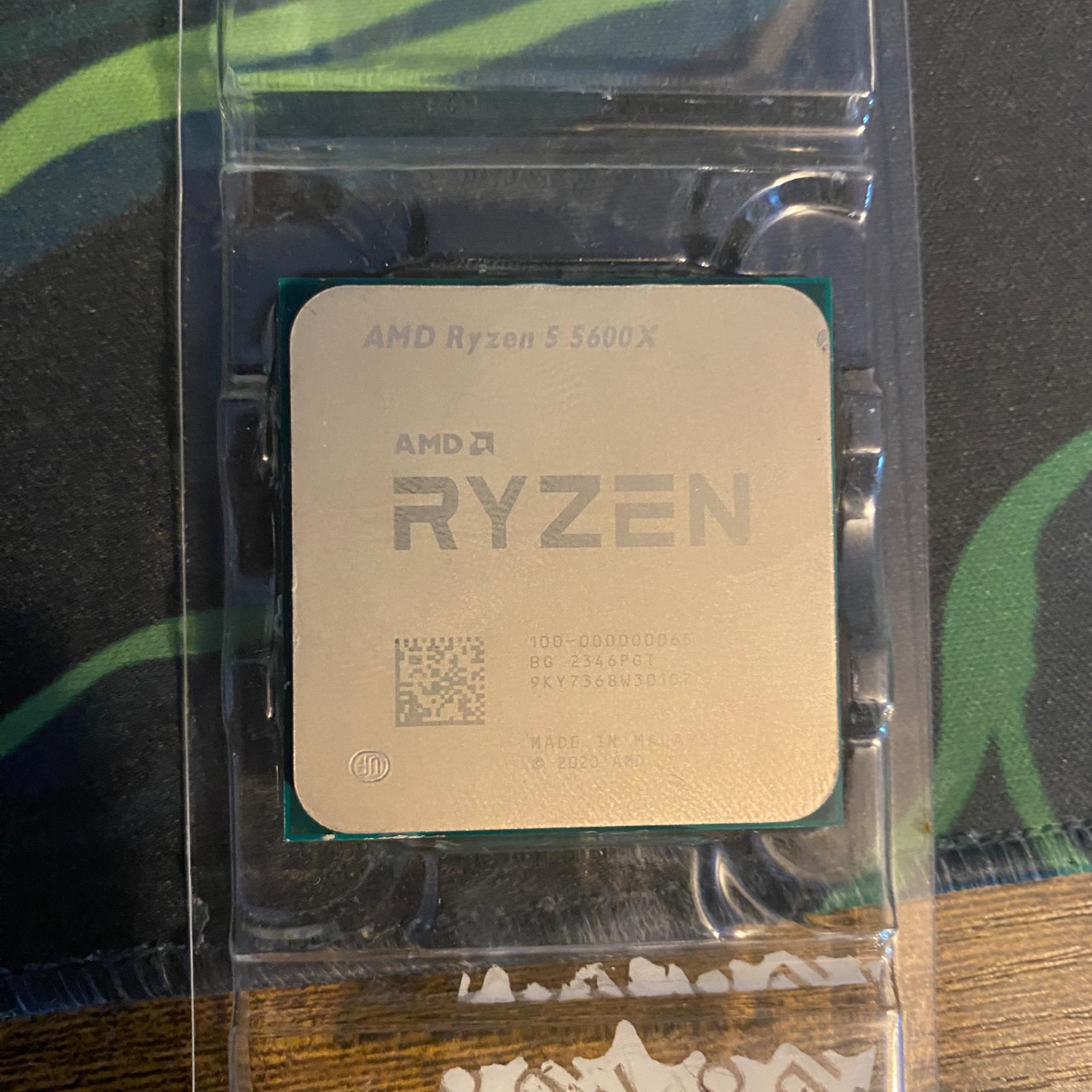Ryzen 5 5600x CPU with cooler
