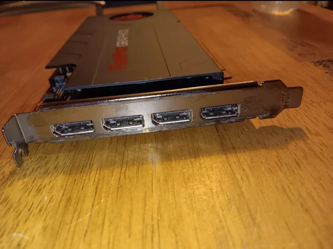 AMD FirePro W7000 4 GB GDDR5 GPU!!! WORKS GREAT!!! SHIPS FAST & SECURE!!!