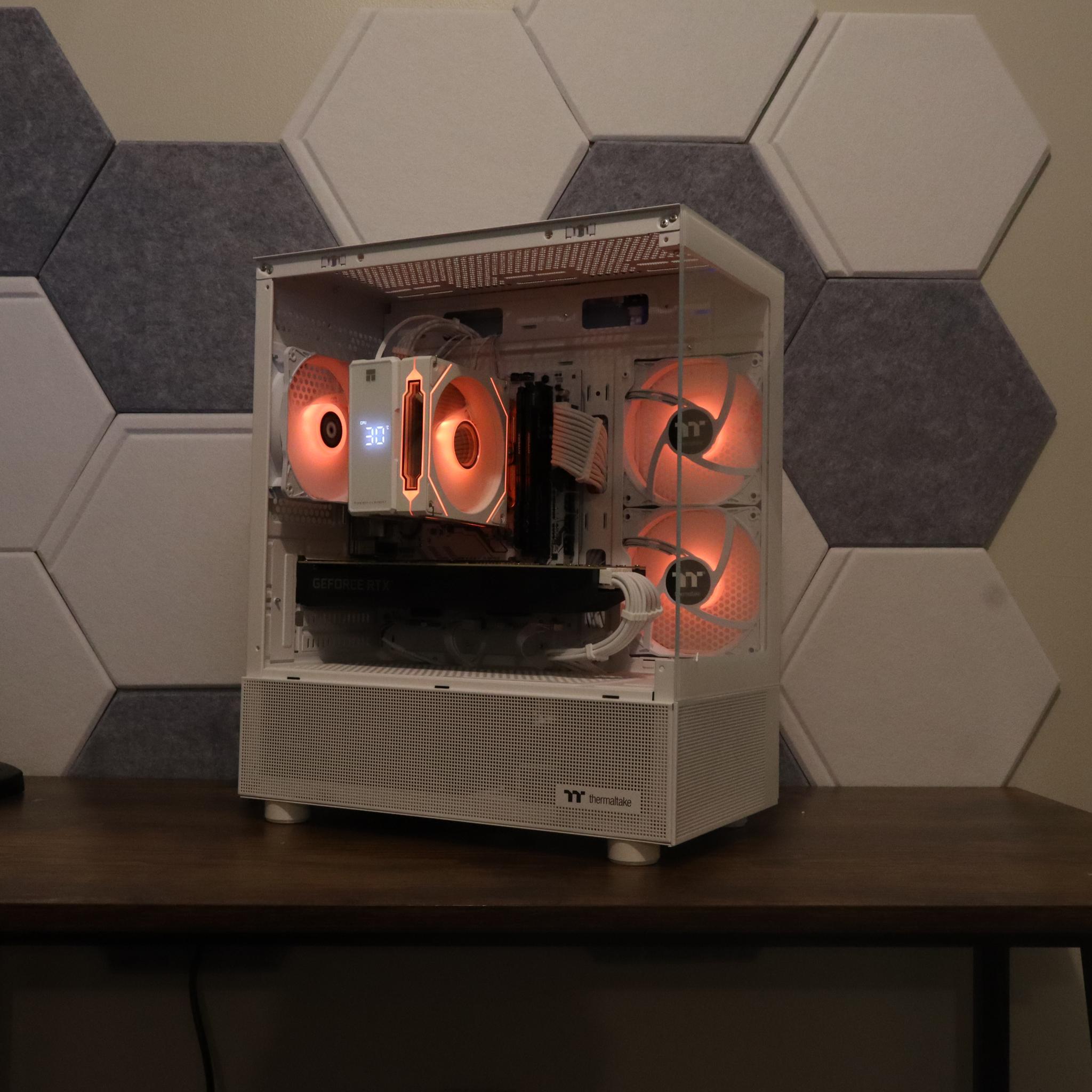 Gaming PC | RTX 3070 8gb | Ryzen 5 | 16gb 3200mhz ram | 1 TB storage | Windows 11 Wifi & Bluetooth